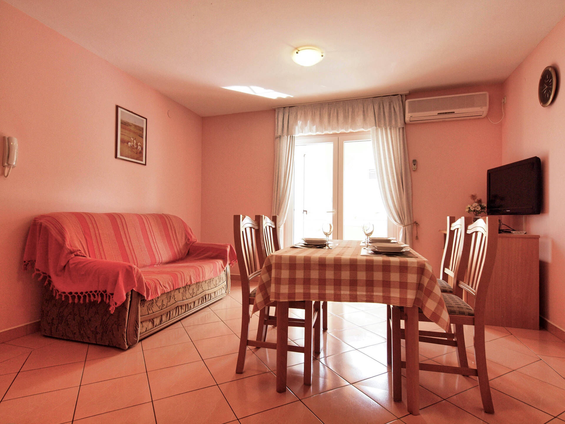 Apartments Vladimir 26451-A1