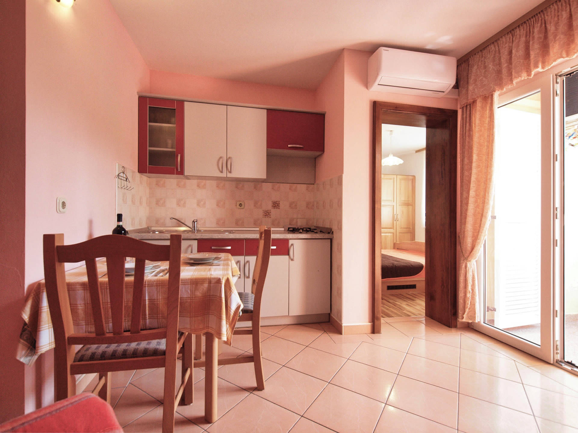 Apartments Vladimir 26451-A2