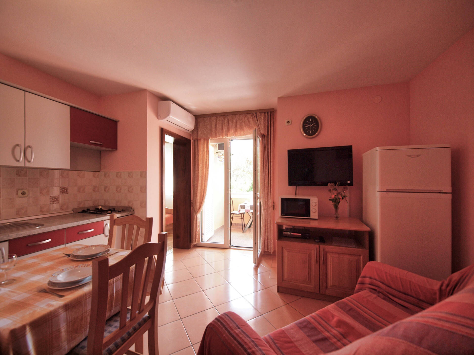 Apartments Vladimir 26451-A2