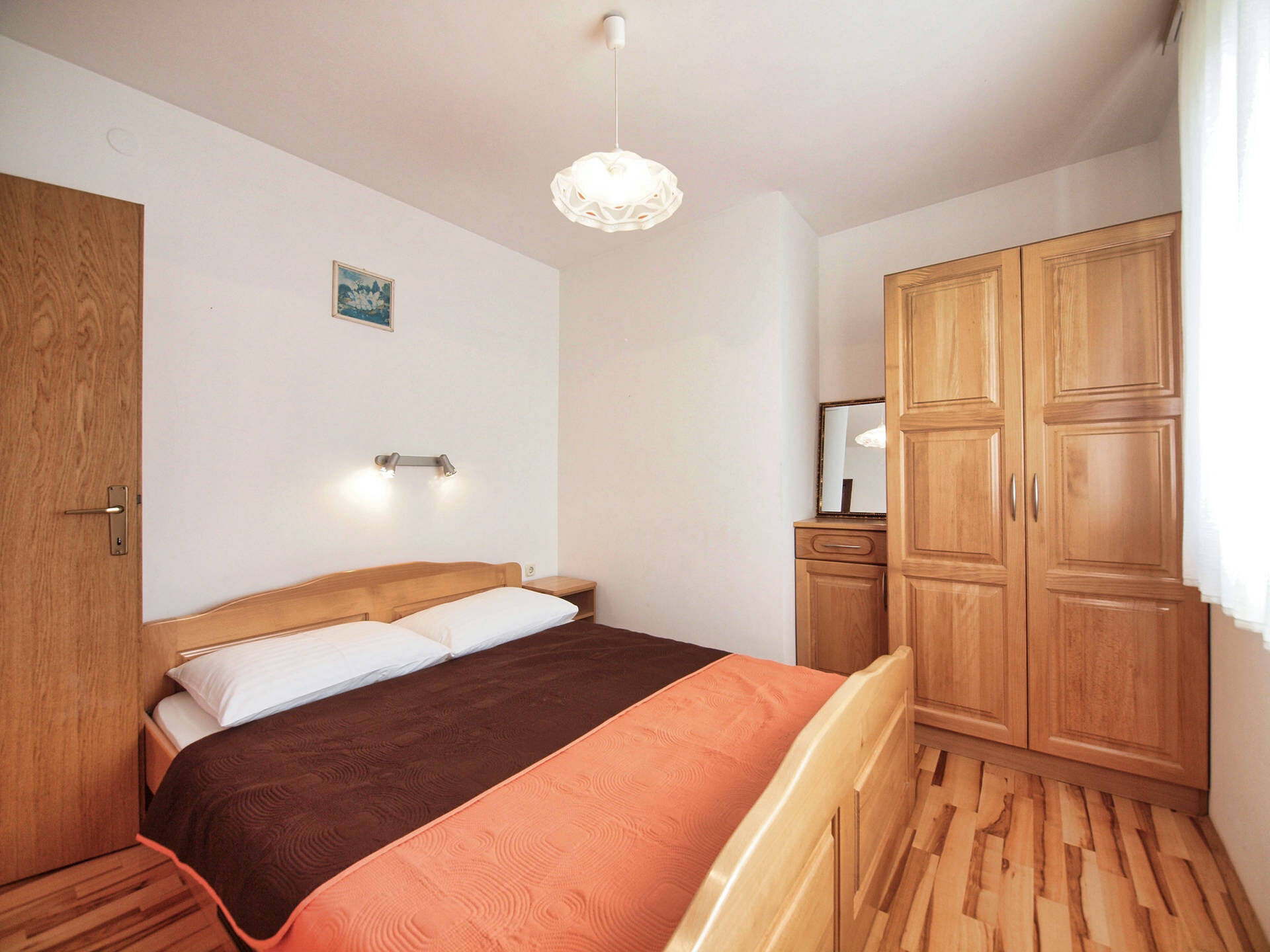 Apartments Vladimir 26451-A2