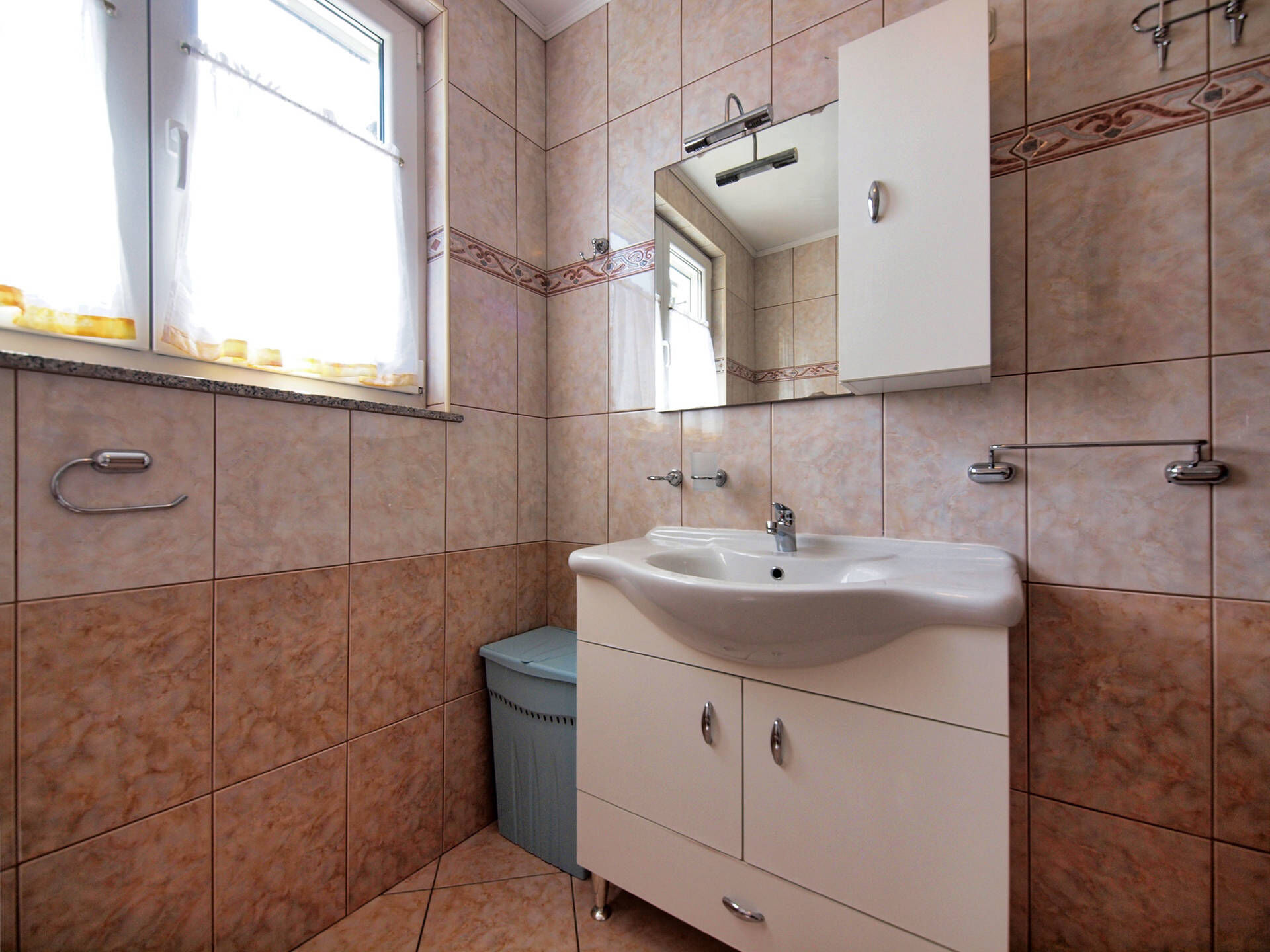 Apartments Vladimir 26451-A5