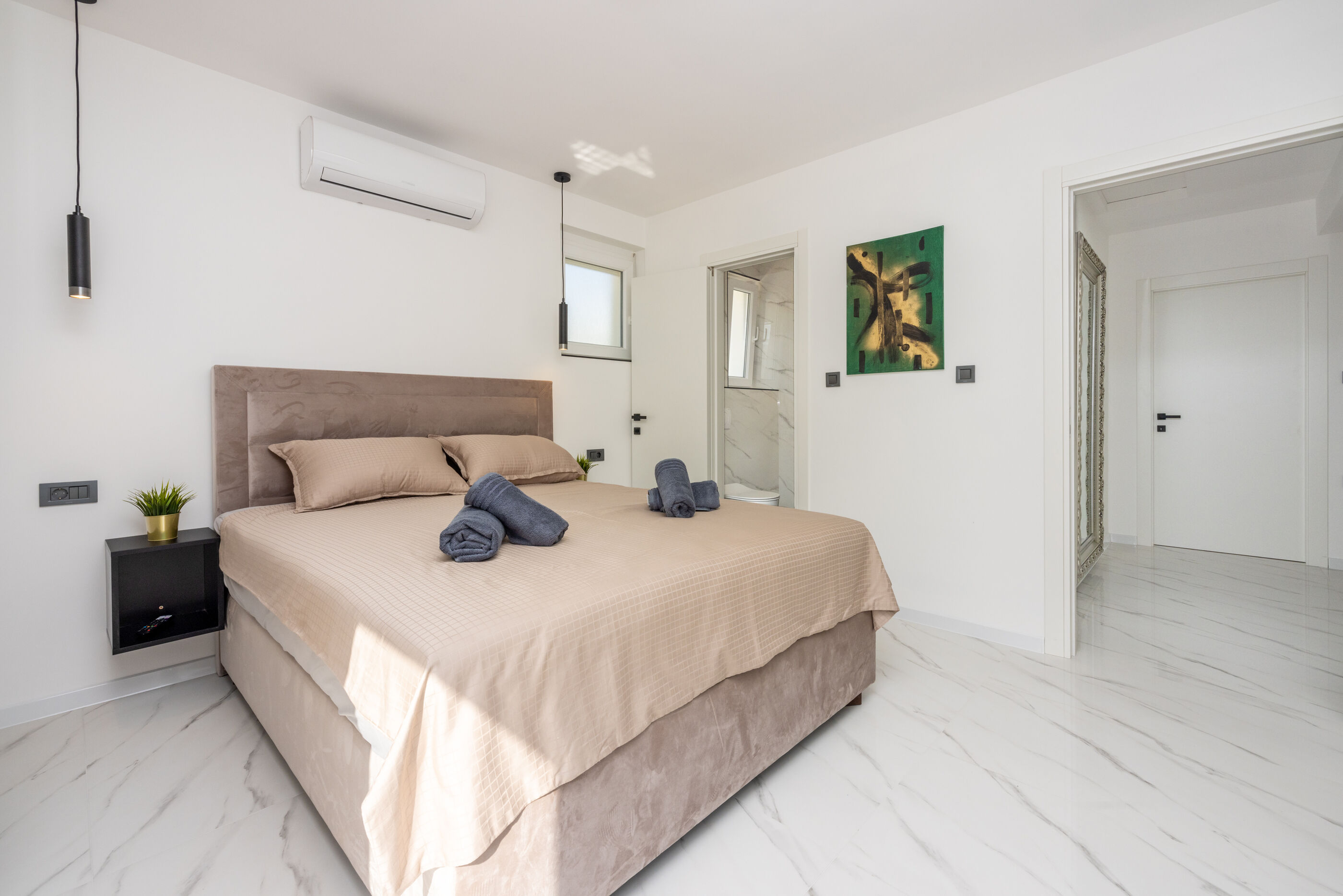 Villa Velvet 62192-K1