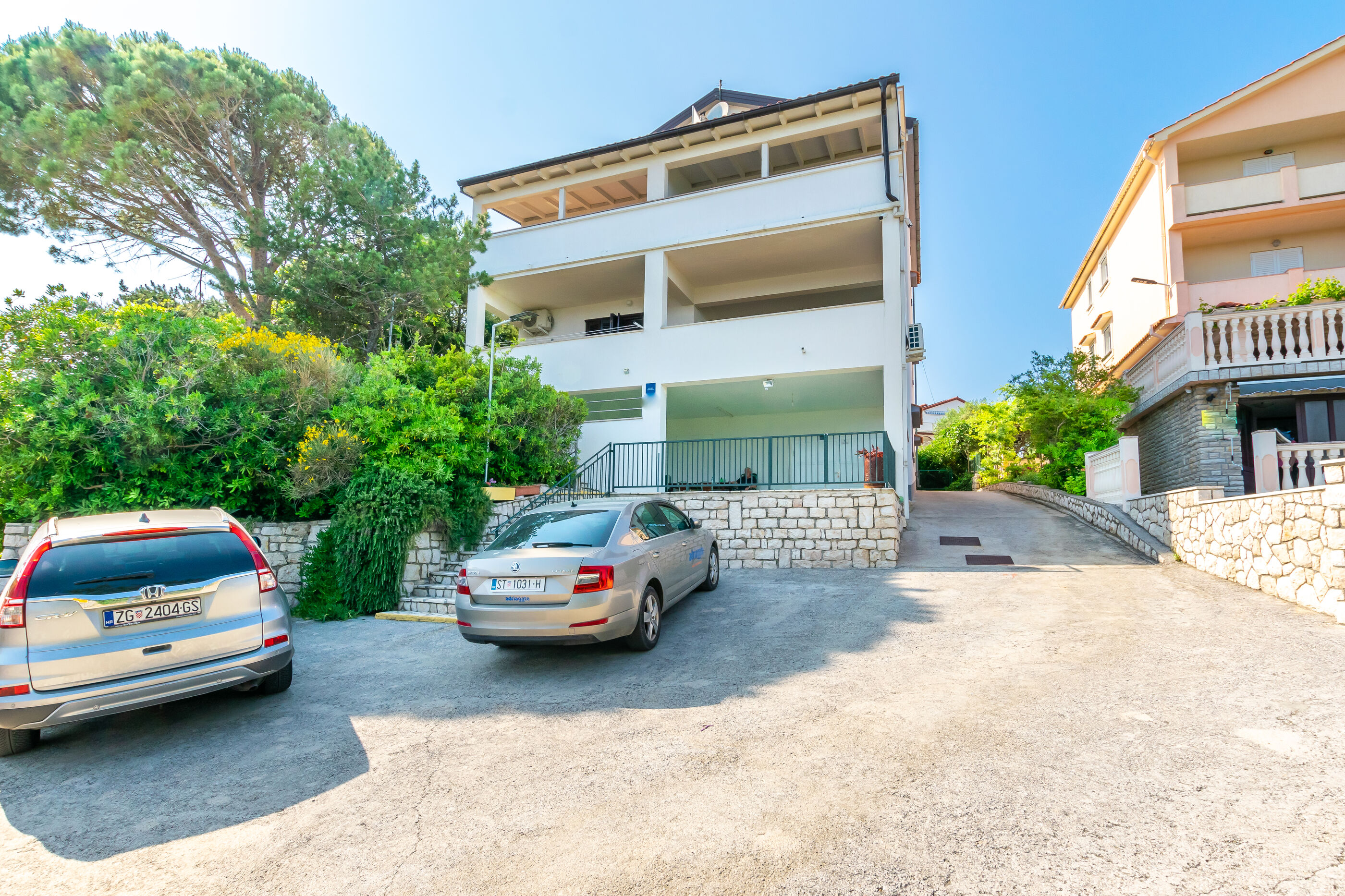 Apartments Ivan M Accommodation in Rab
