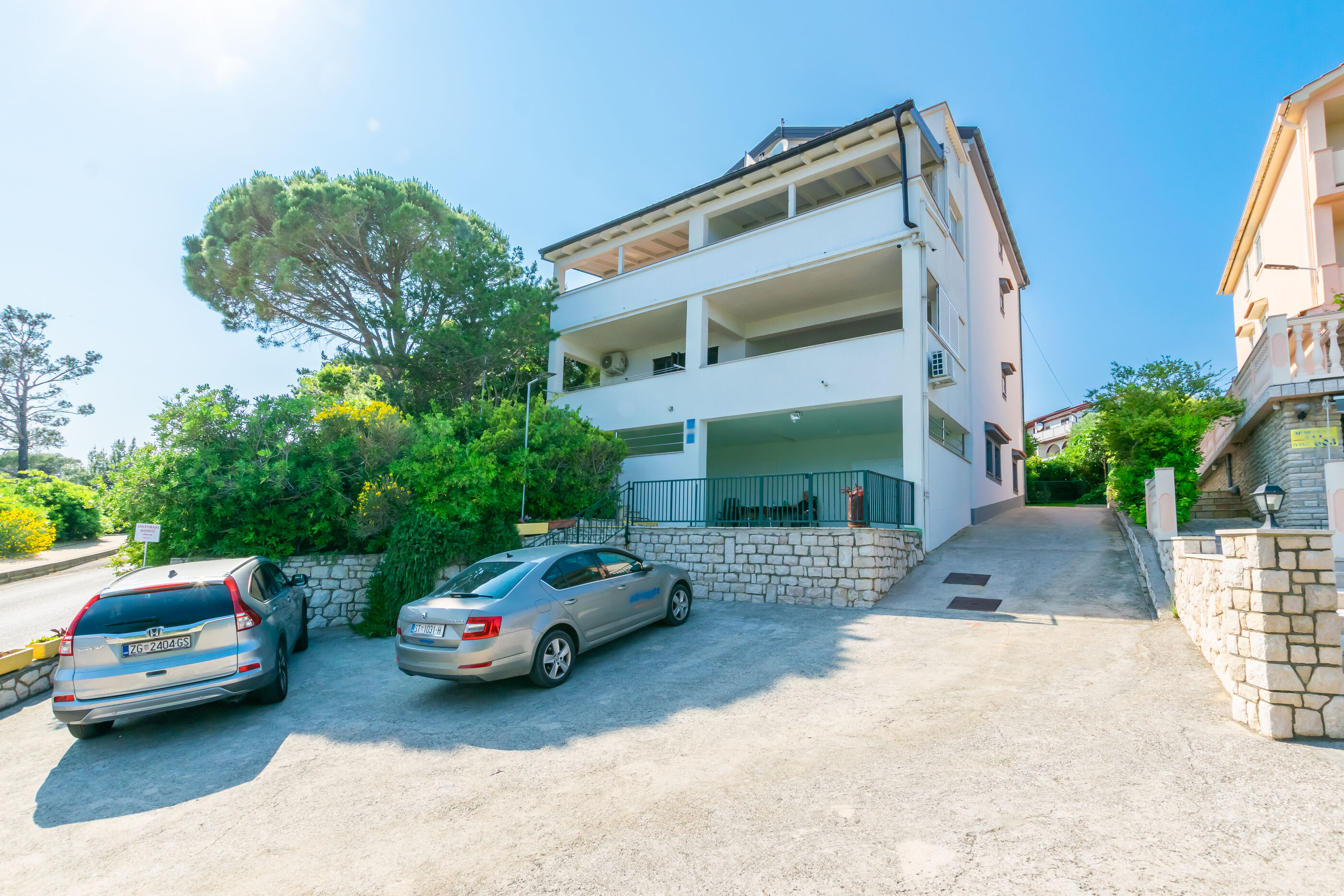 Apartments Ivan M 95751-A2
