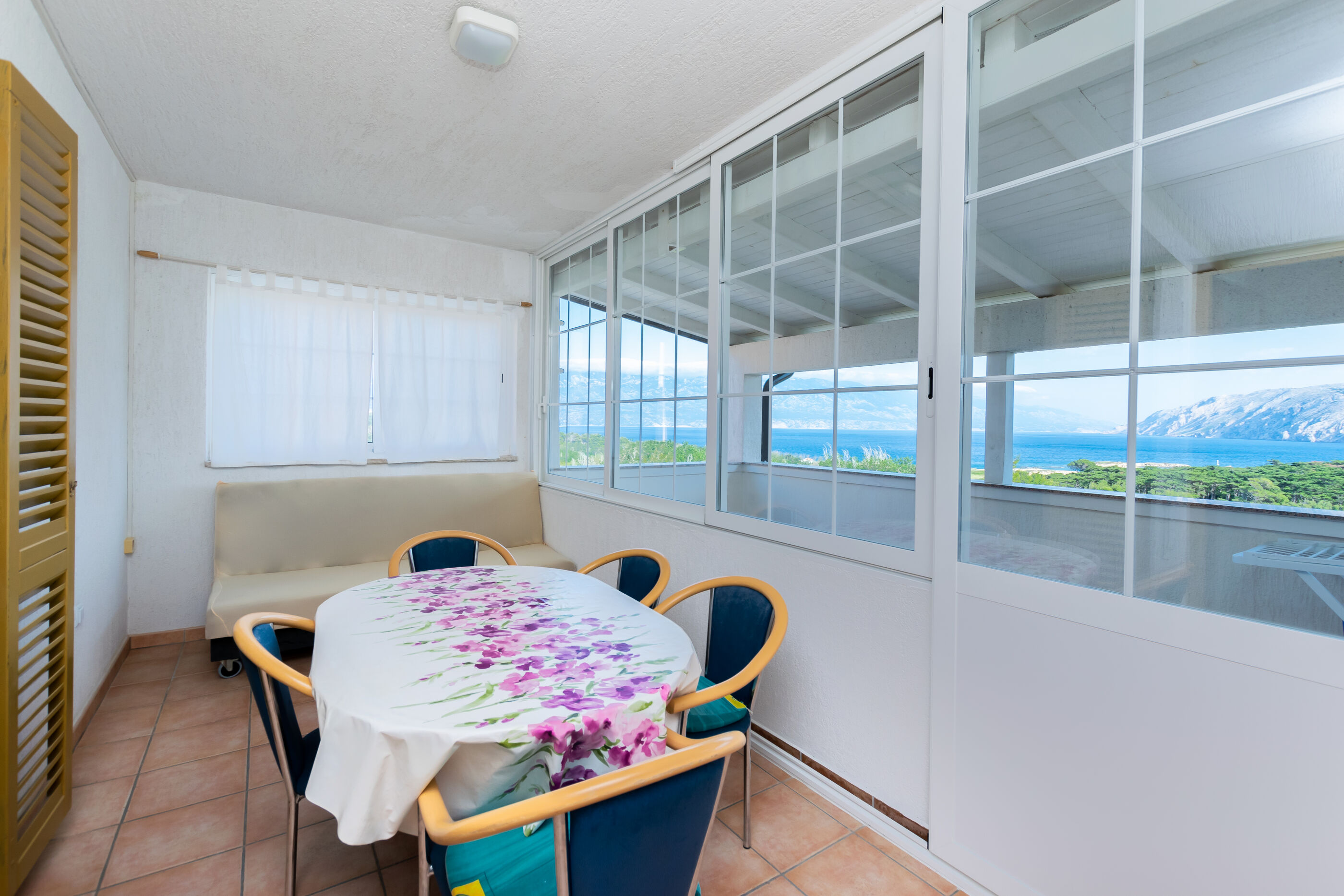 Apartments Ivan M 95751-A1