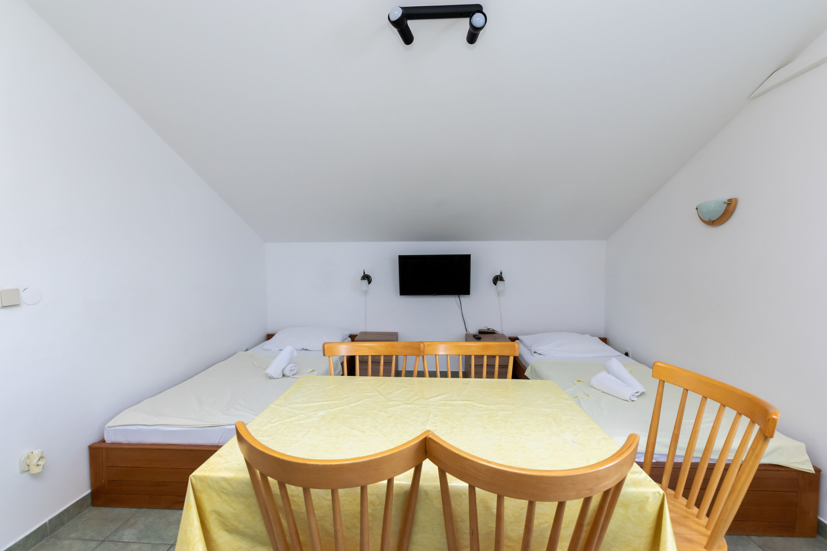 Apartments Ivan M 95751-A3
