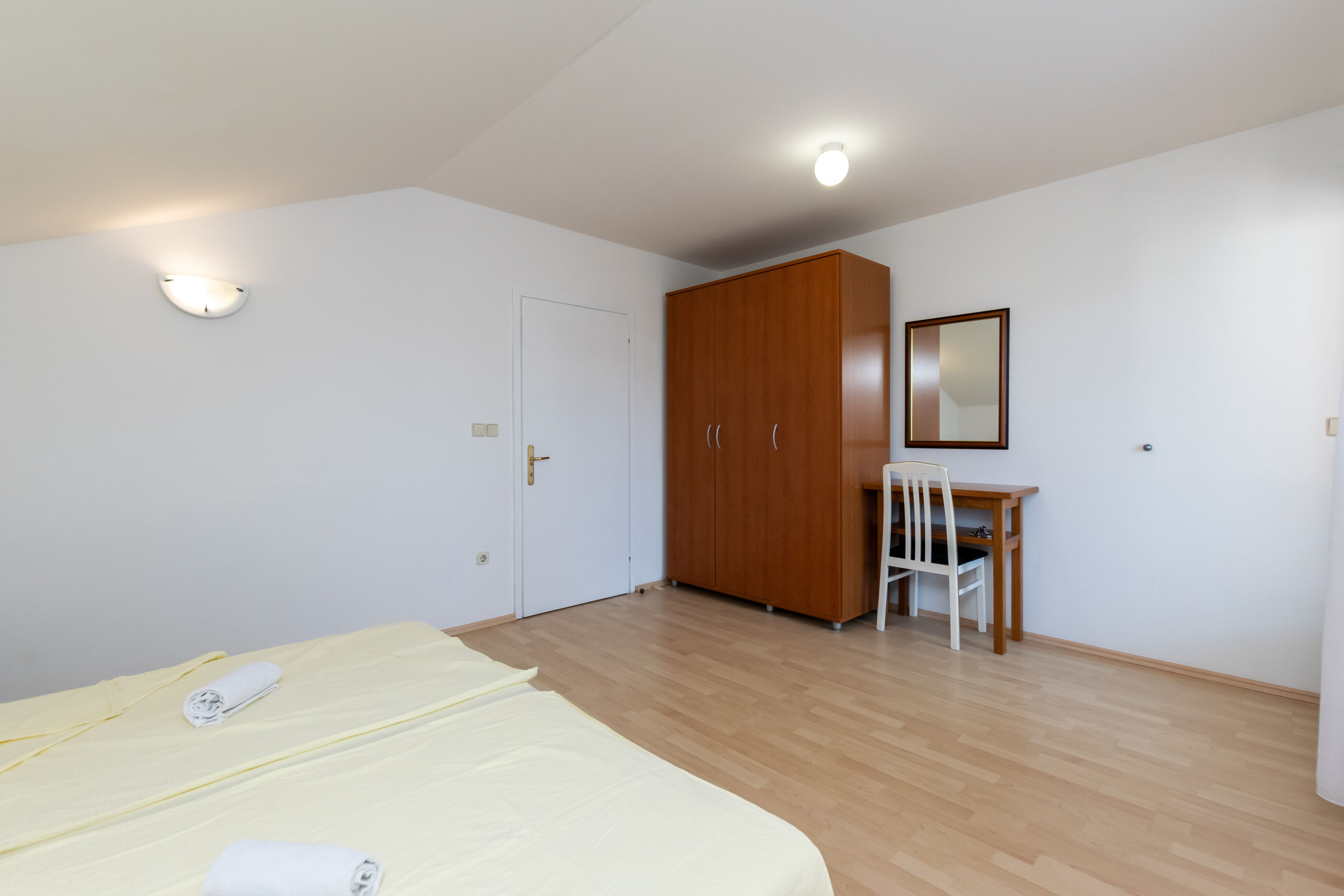 Apartments Ivan M 95751-A3