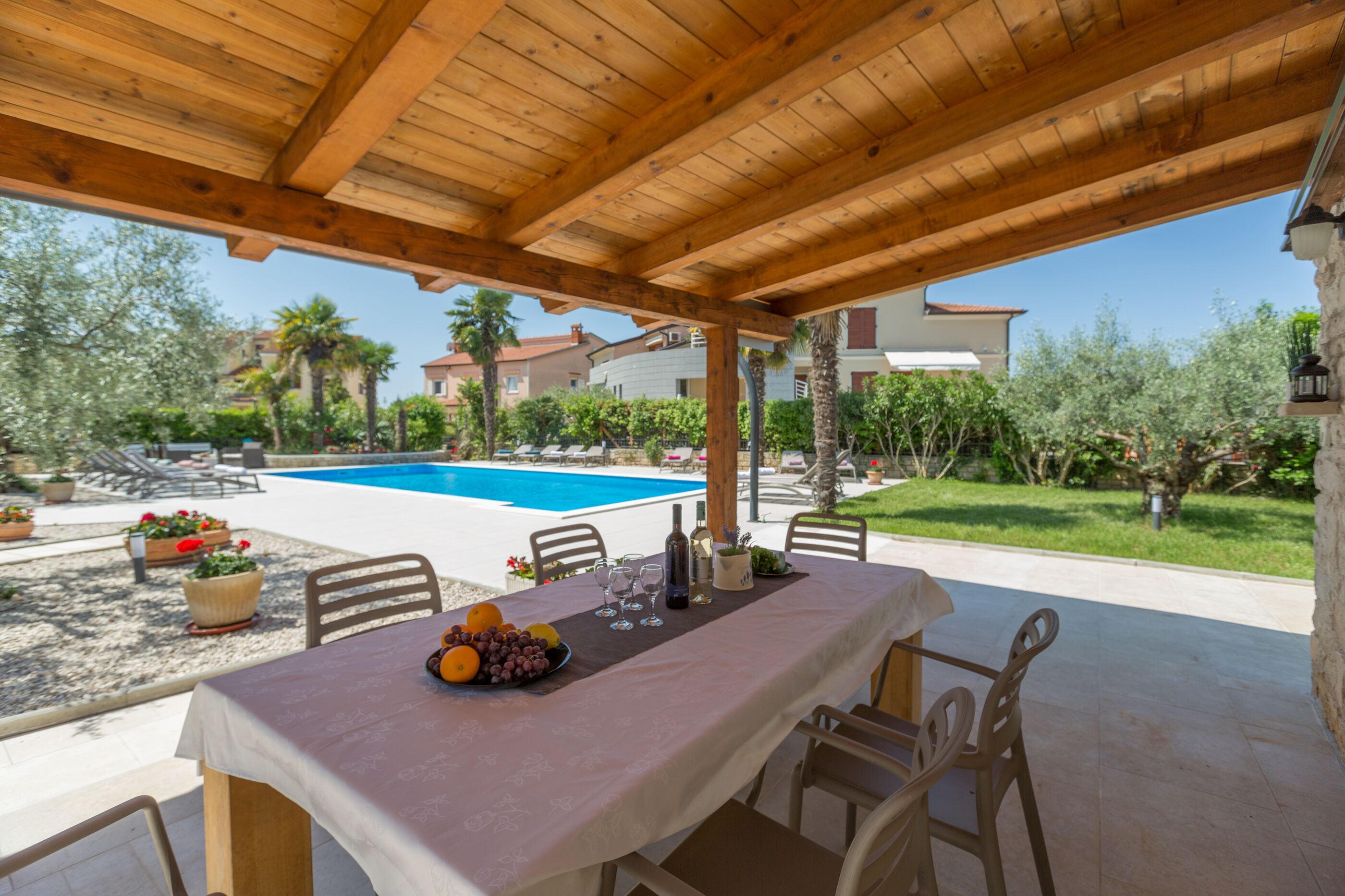Apartment Paradiso 1 82681-A1
