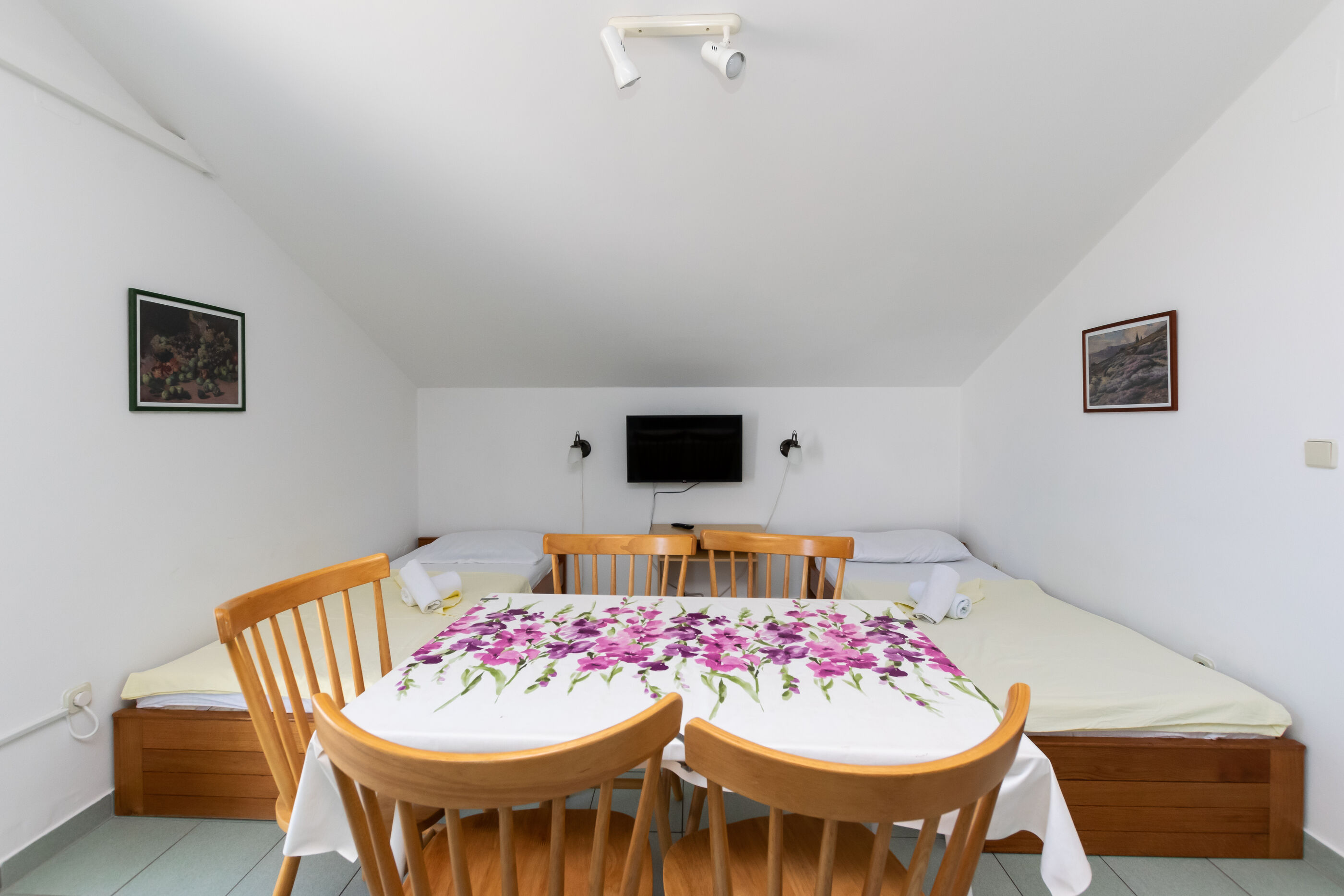 Apartments Ivan M 95751-A4
