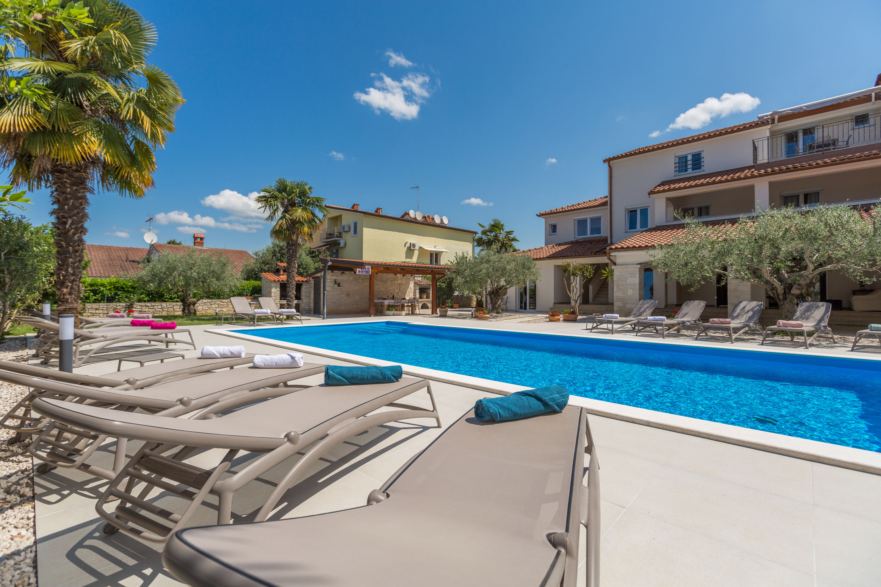 Apartment Paradiso 3 82683-A2