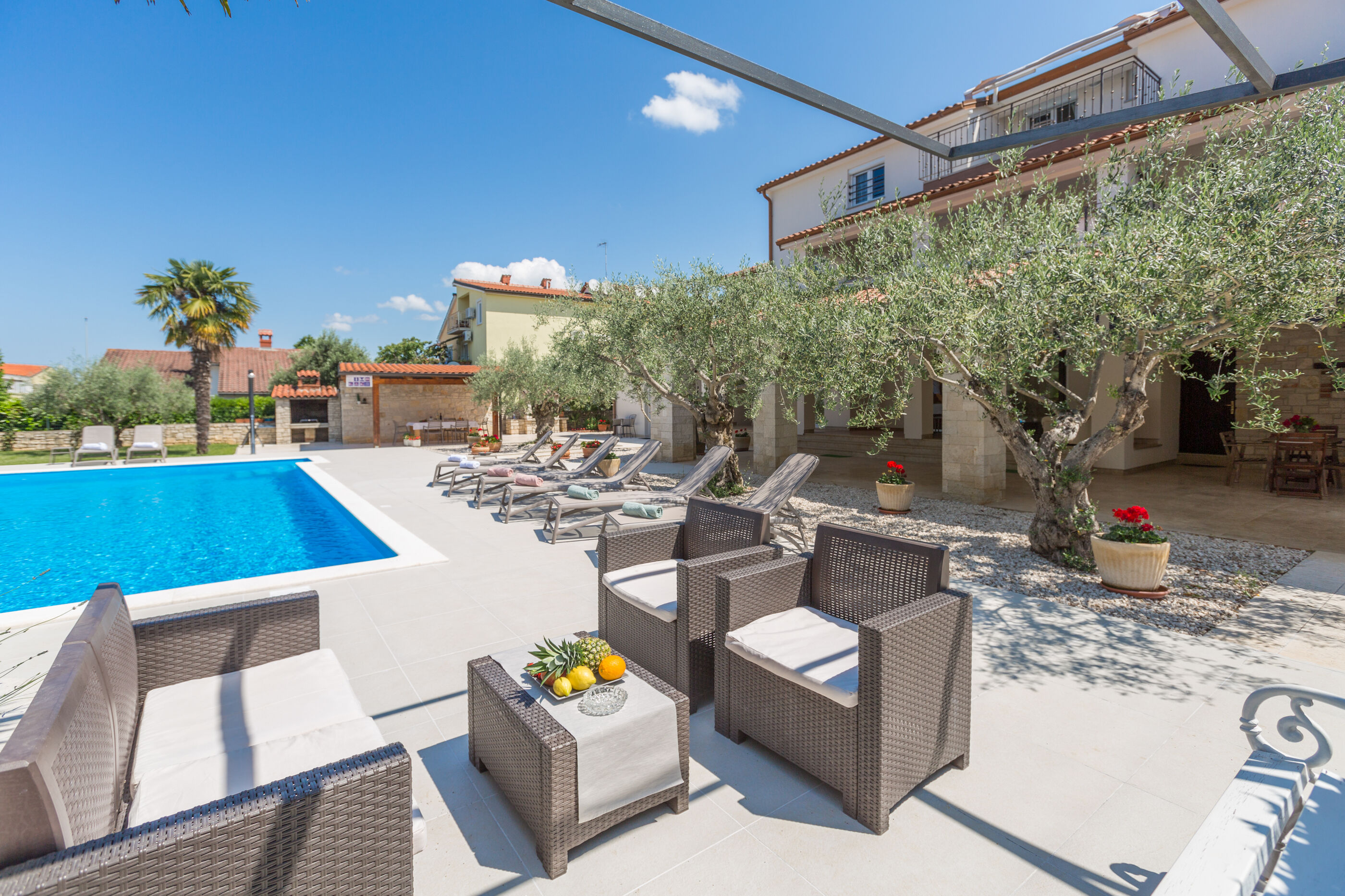 Apartment Paradiso 1 82681-A1