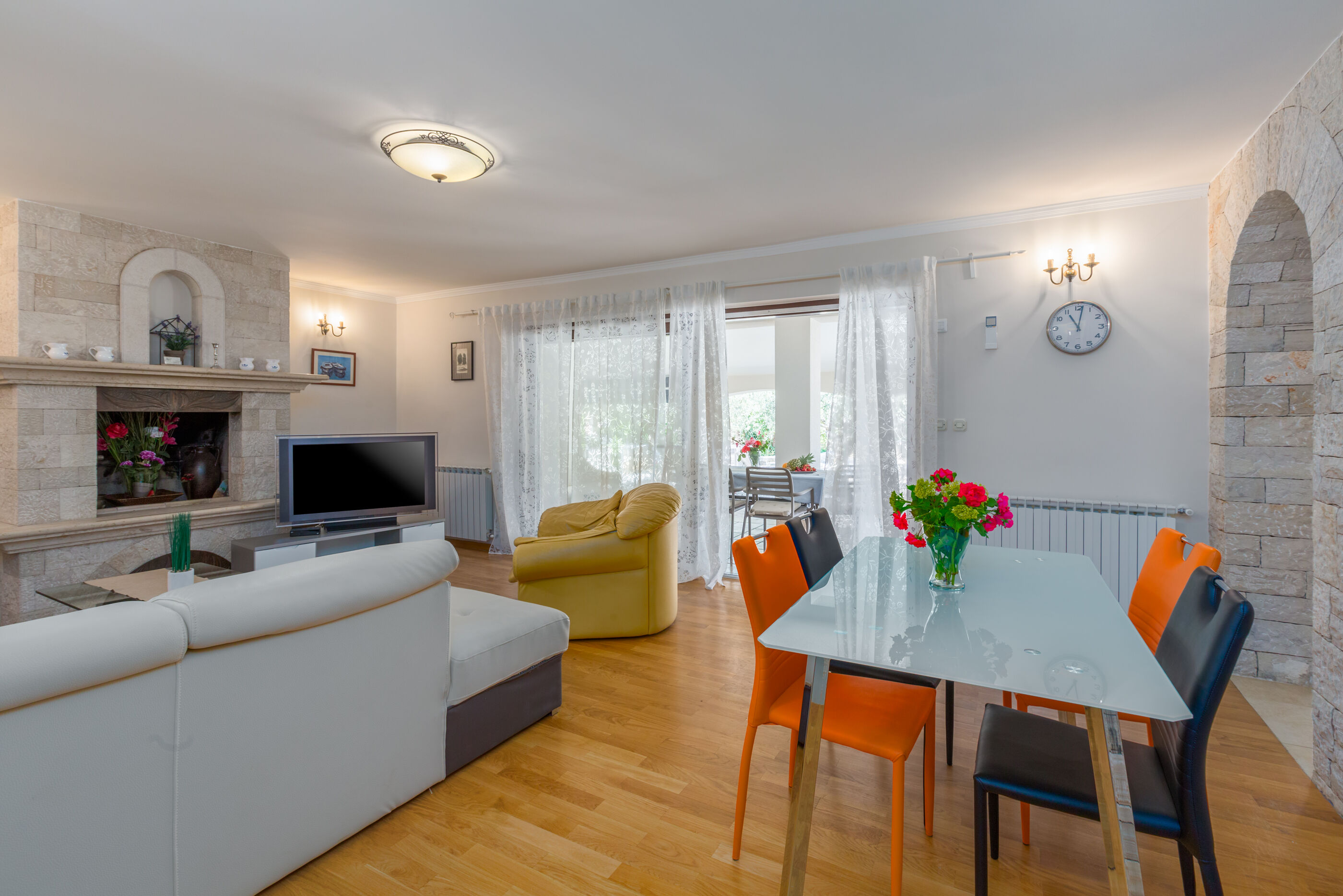 Apartment Paradiso 6 82684-A1