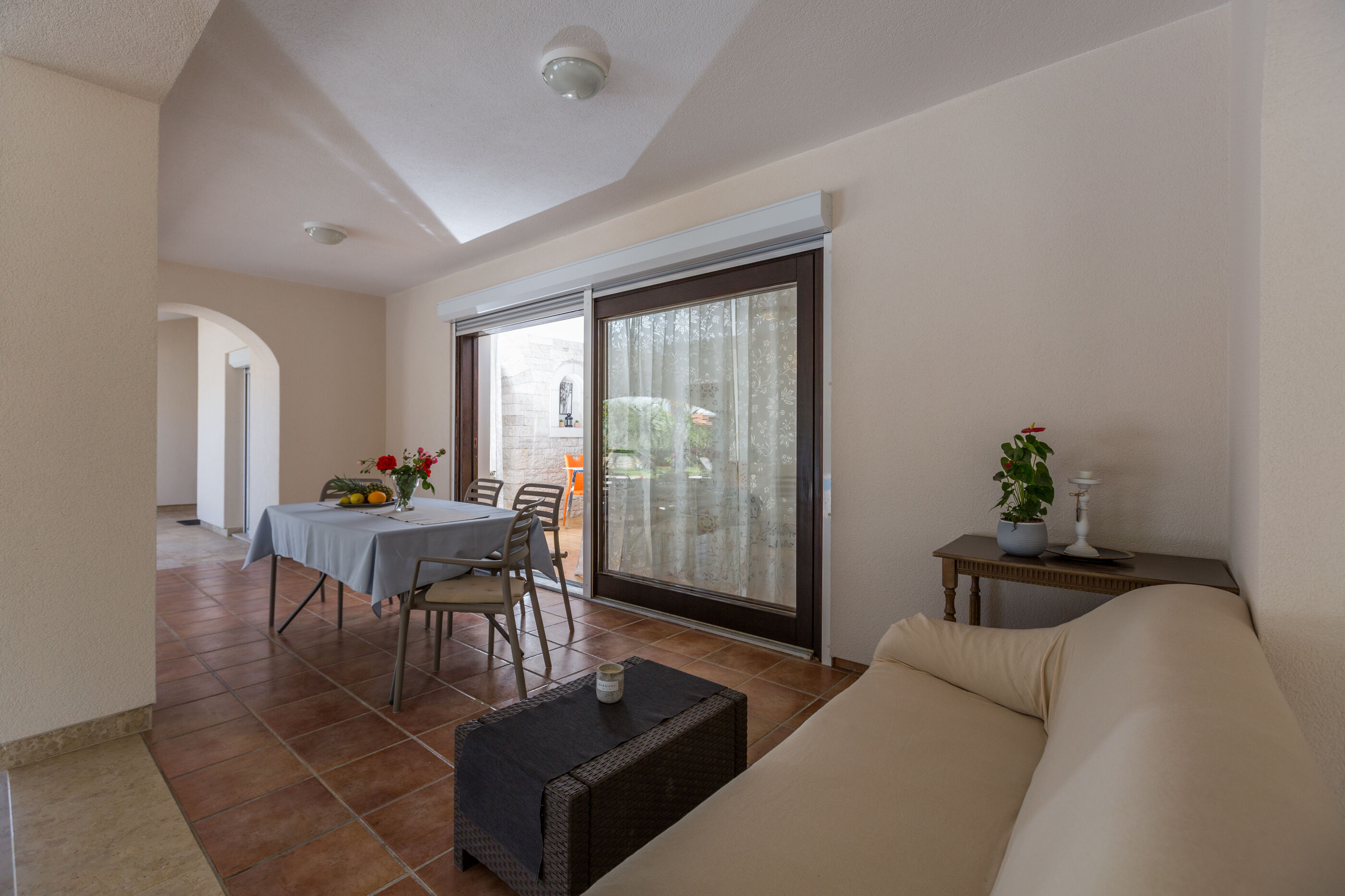 Apartment Paradiso 6 82684-A1