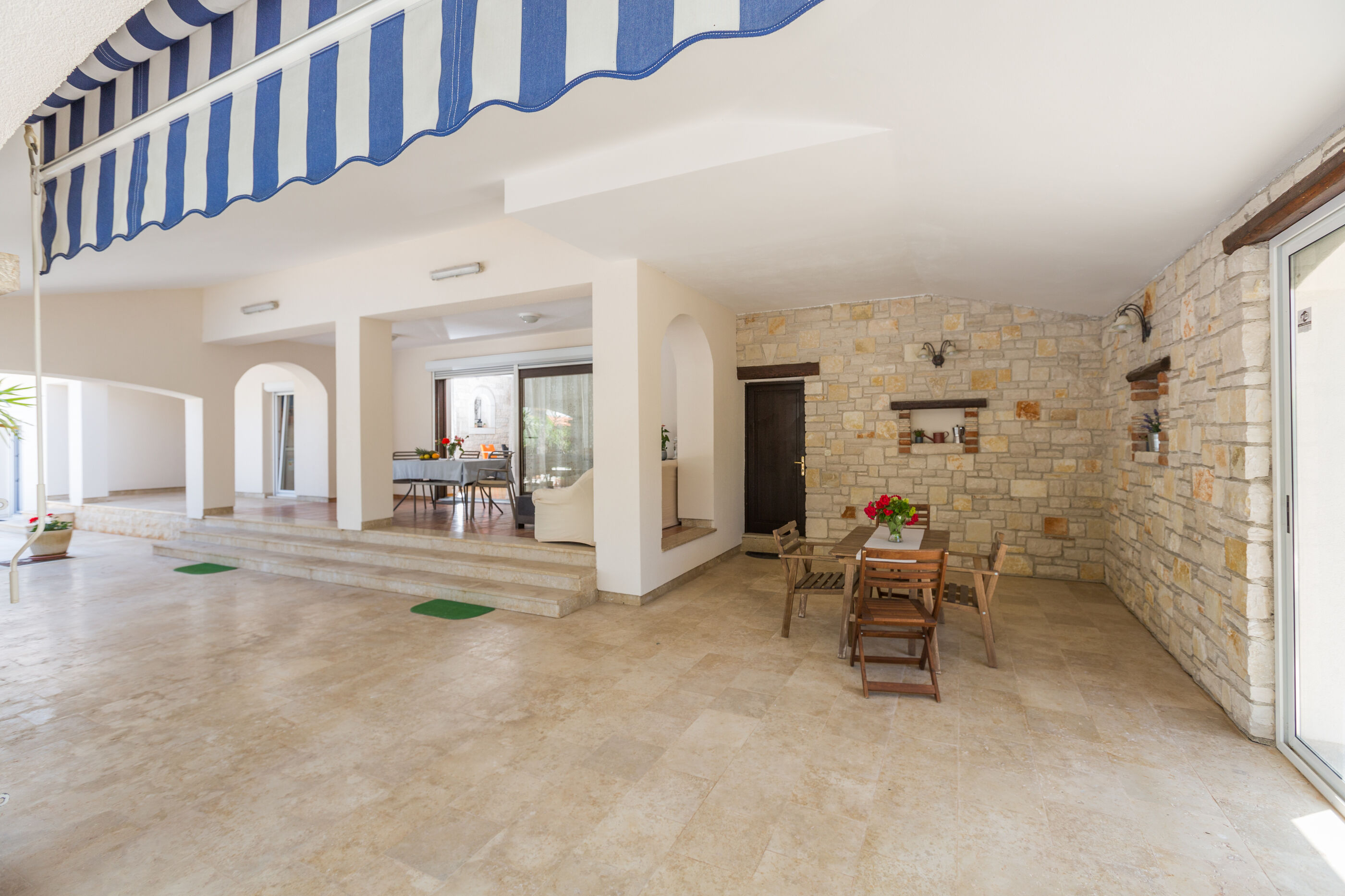 Apartment Paradiso 6 82684-A1