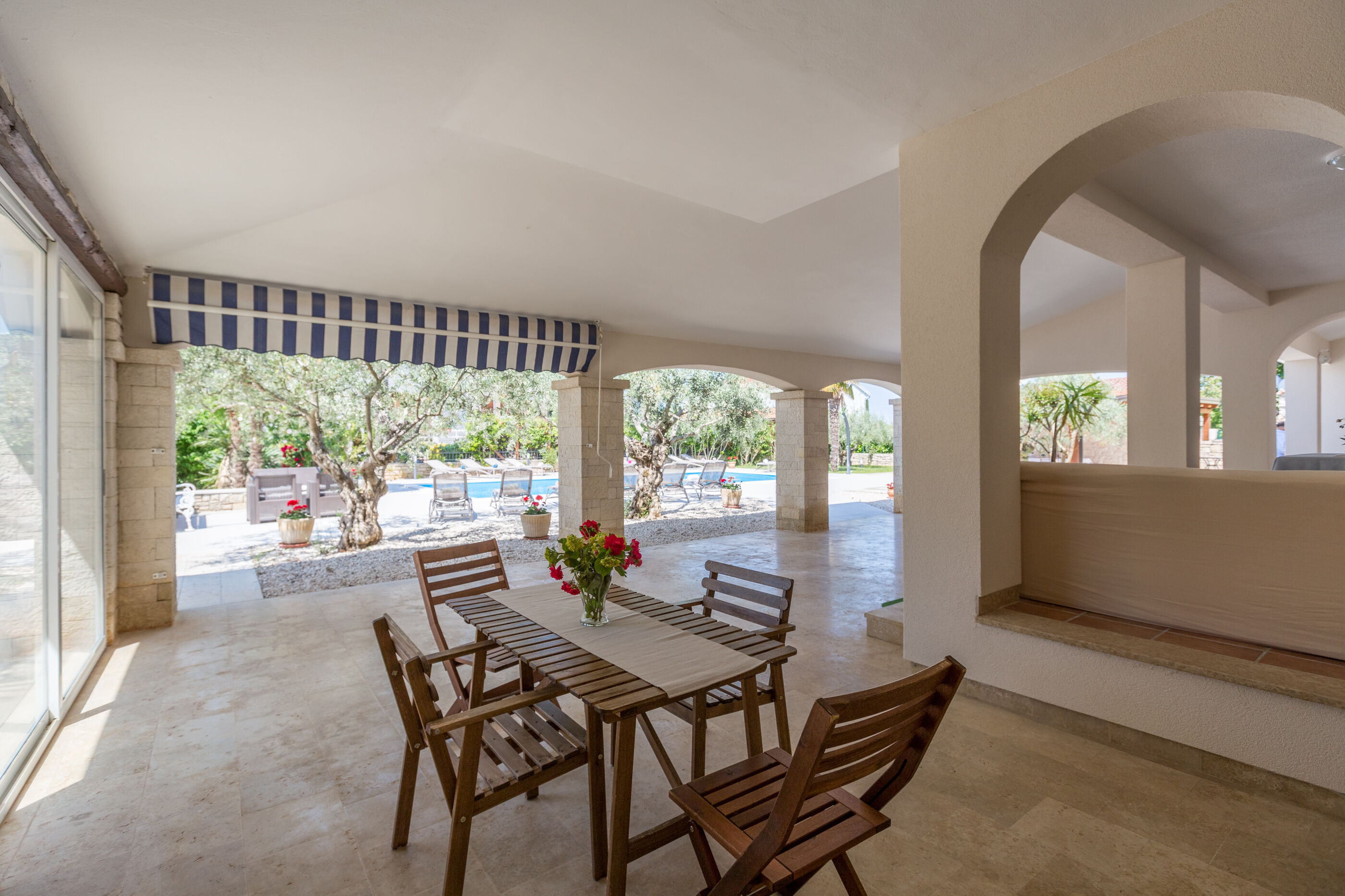 Apartment Paradiso 6 82684-A1