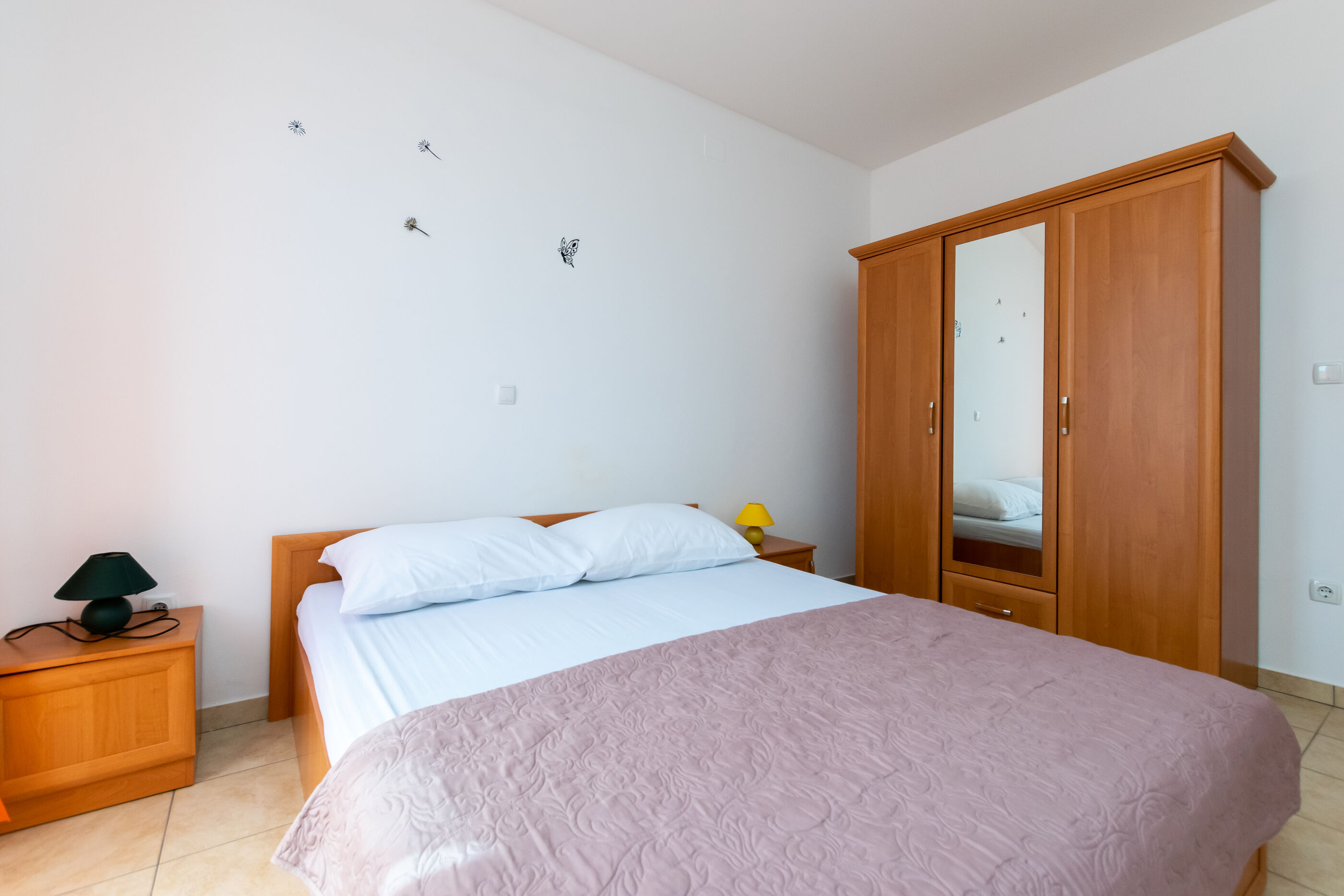 Apartments Mirta 91211-A3