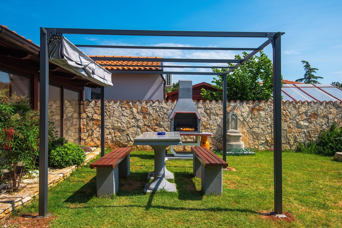 House Jasminka 73806-K1