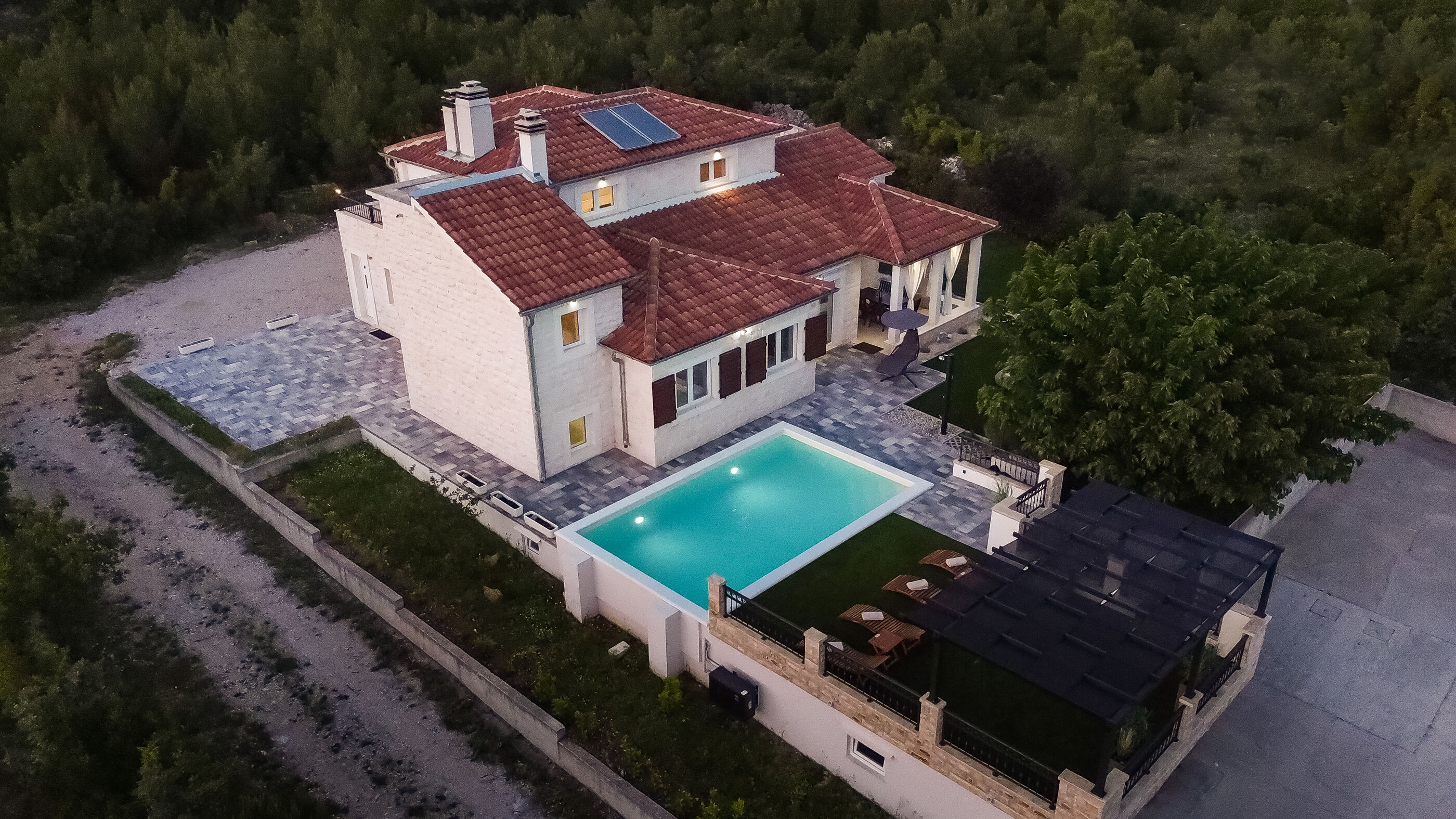 Villa Whitestone V9221-K1