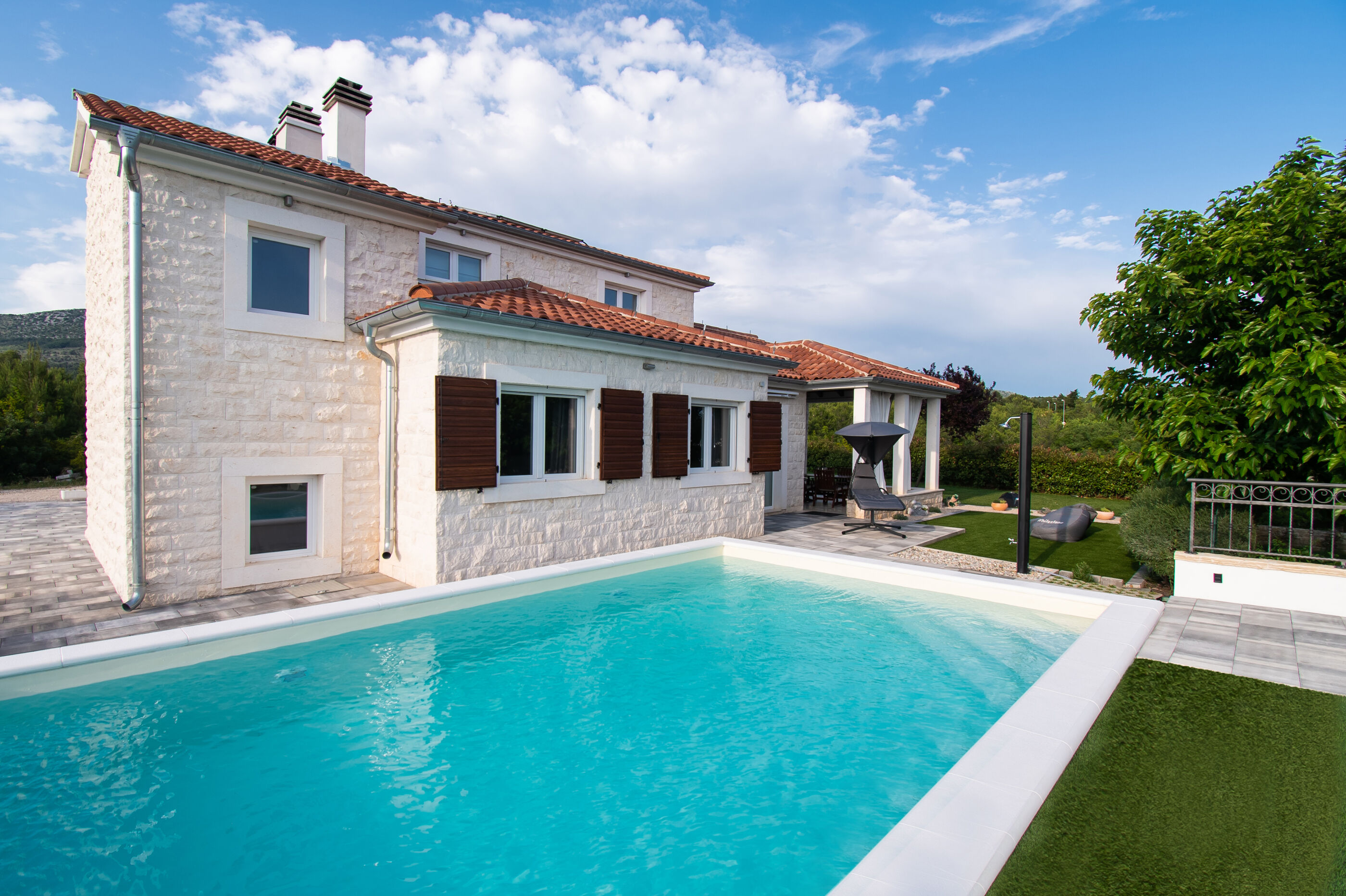 Villa Whitestone V9221-K1