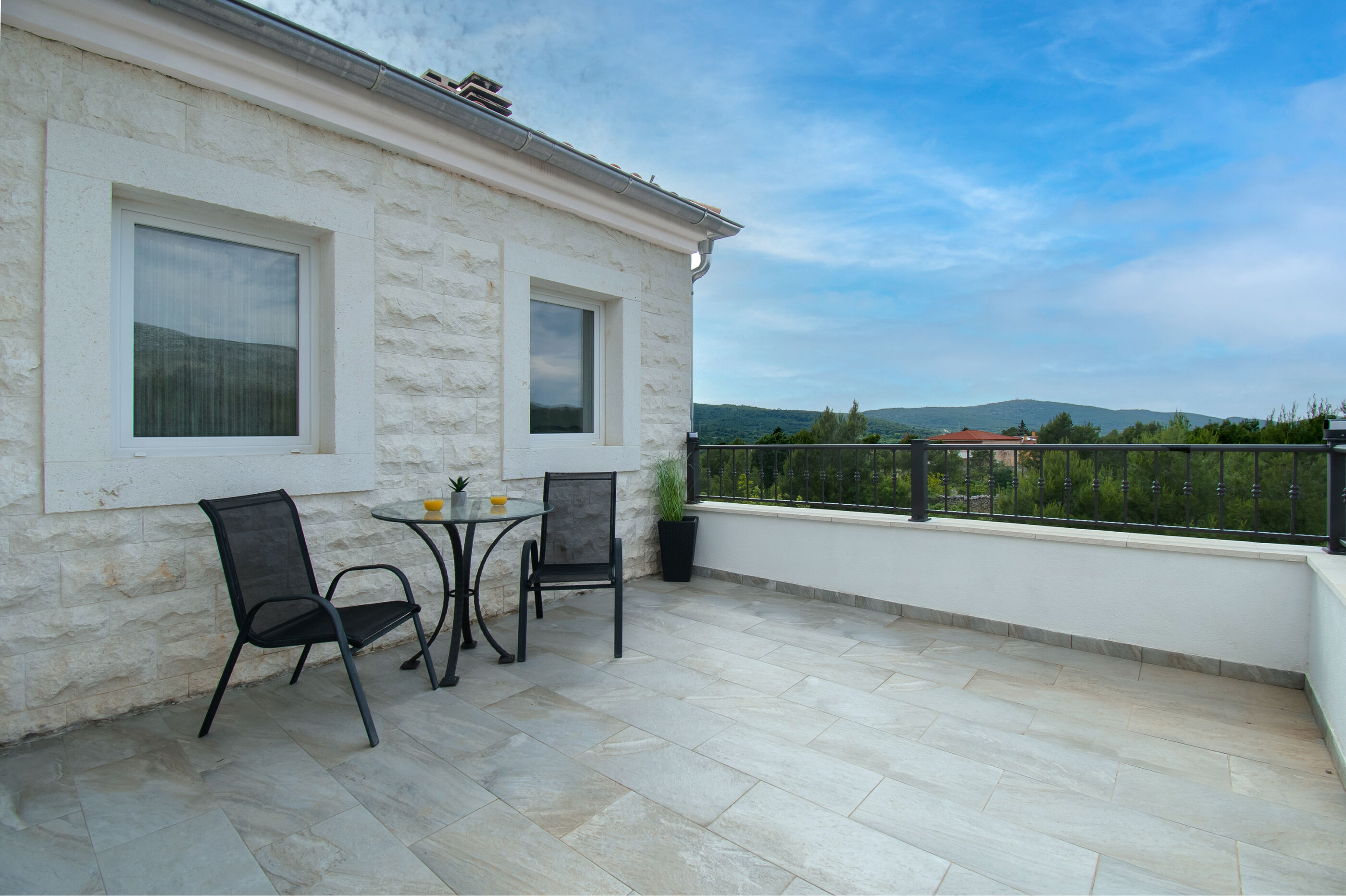 Villa Whitestone V9221-K1