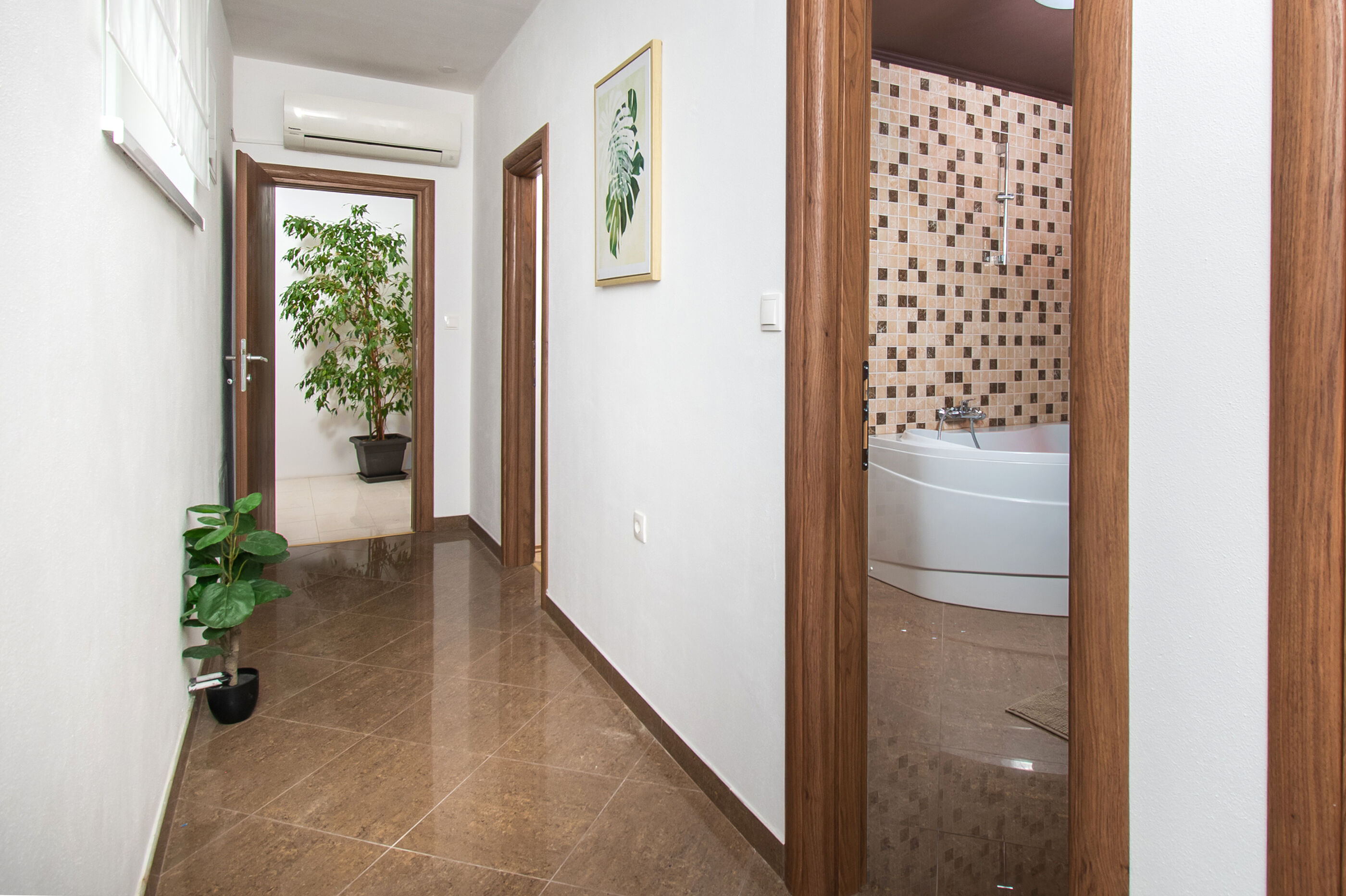 Villa Whitestone V9221-K1