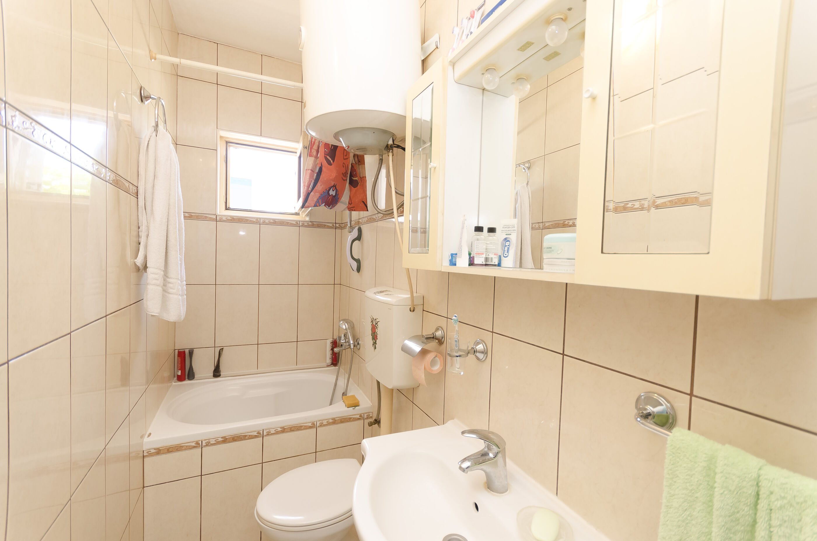 Apartment By the sea 83561-A2
