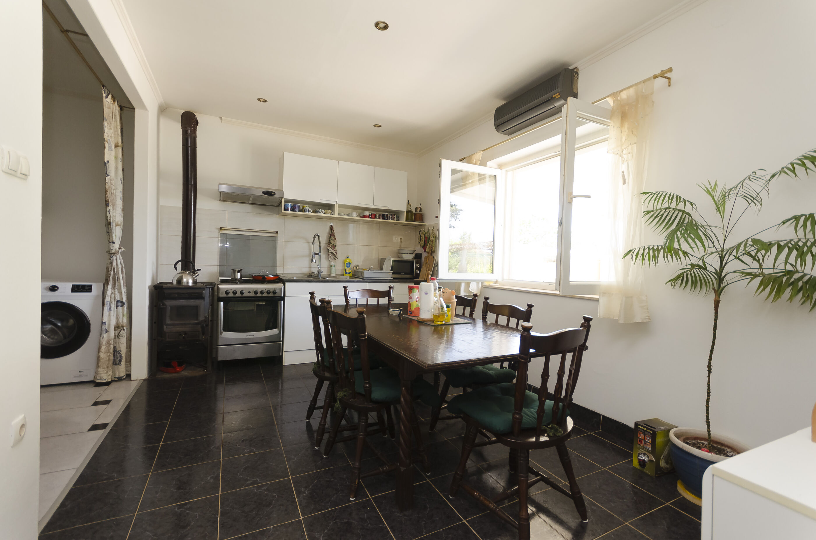 Apartment By the sea 83561-A2