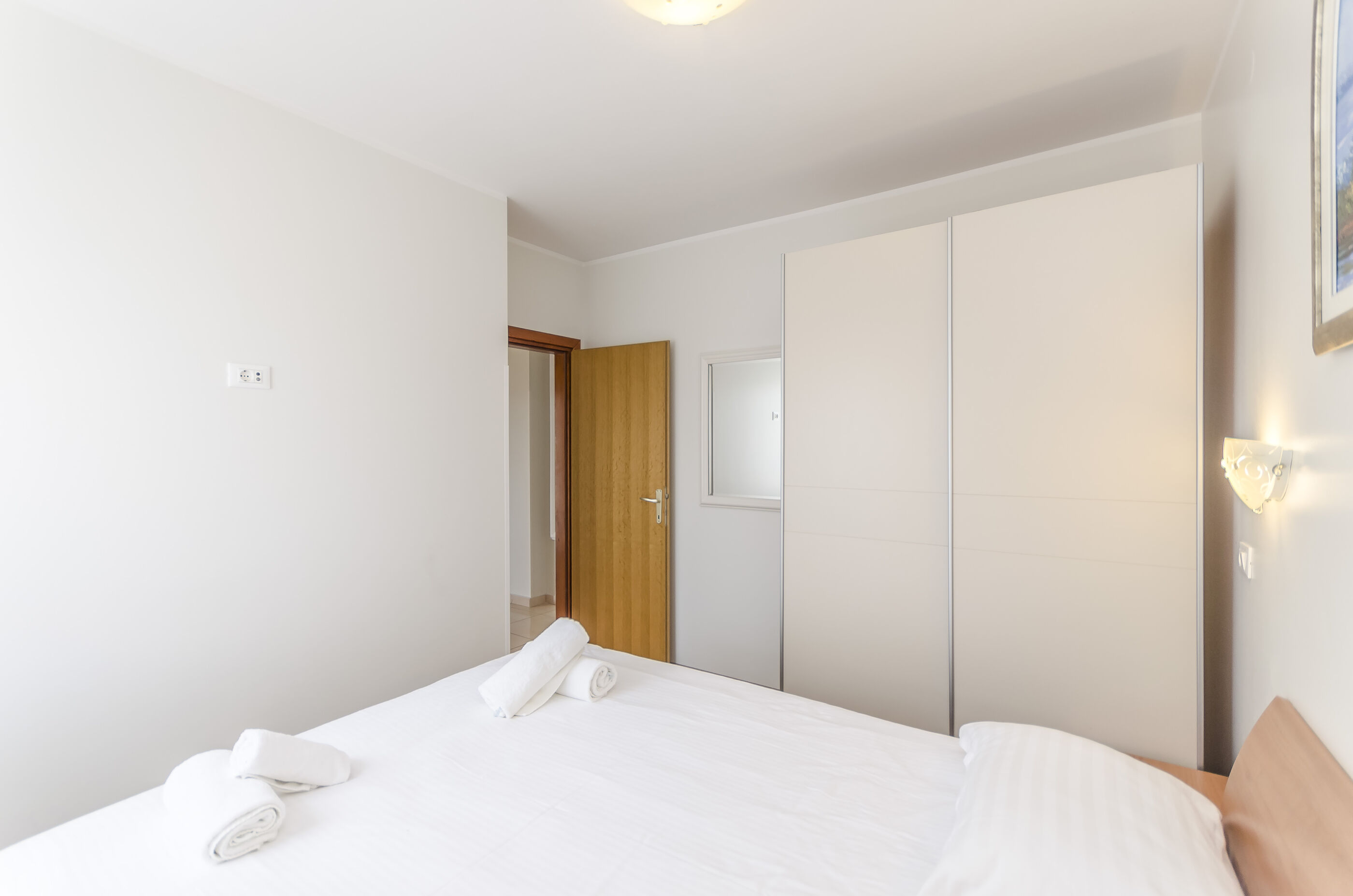 Apartments Superba 84051-A6