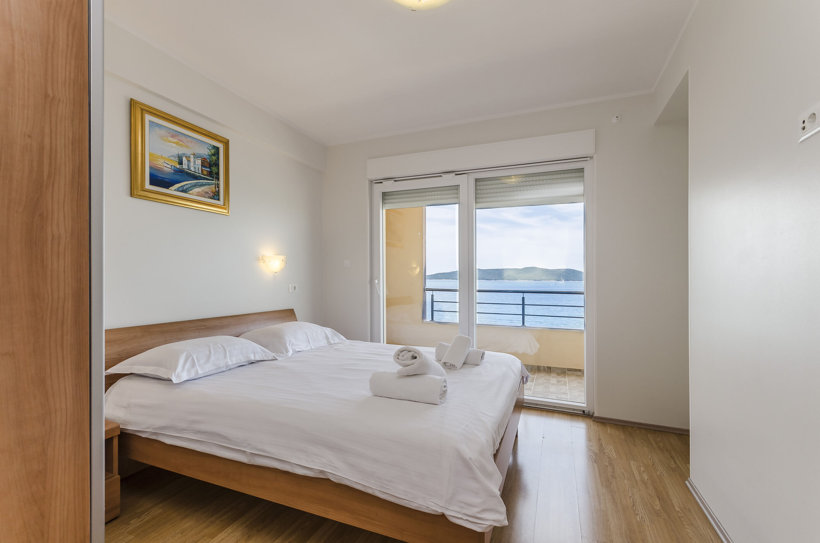 Apartments Superba 84051-A6