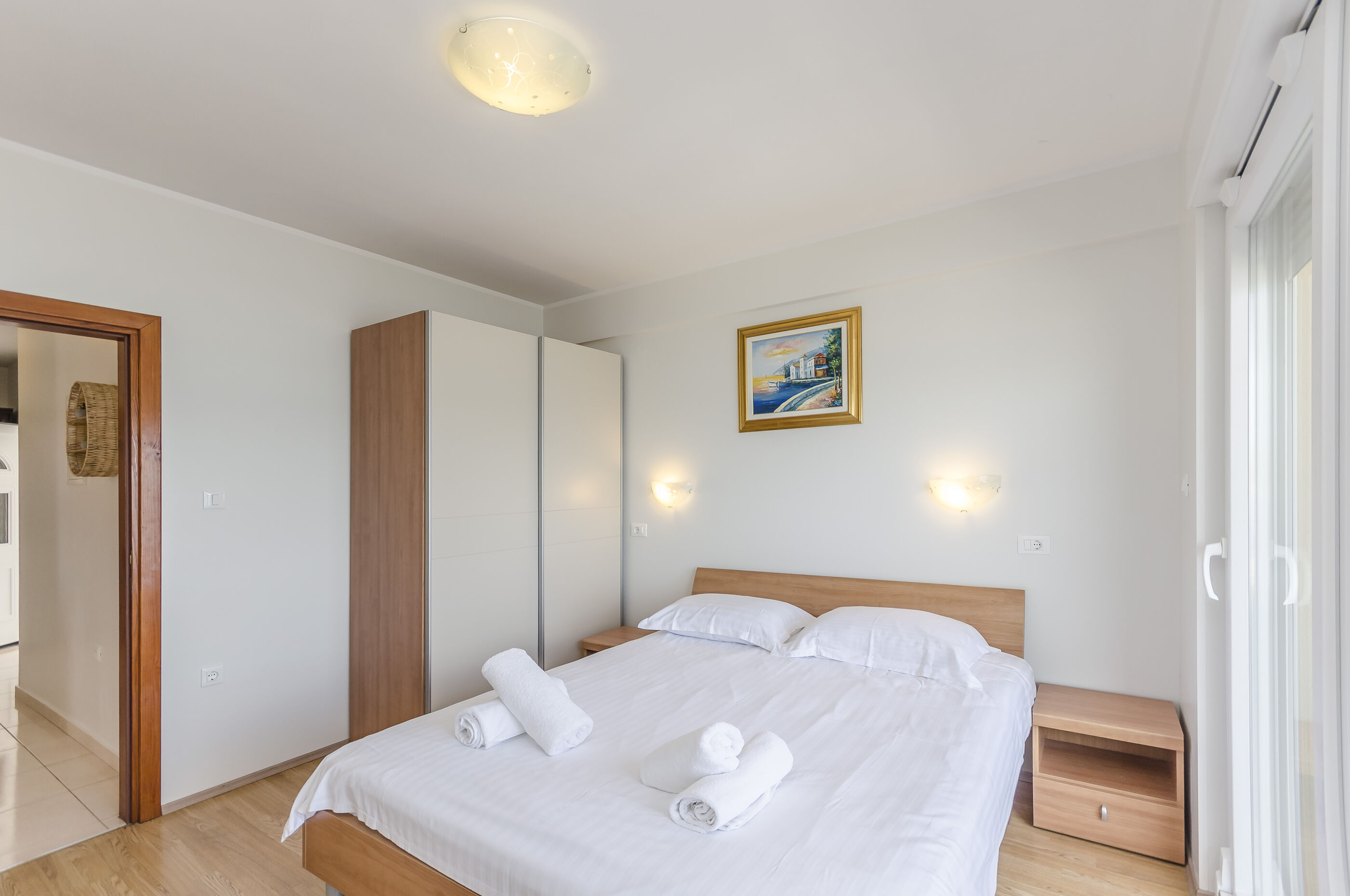 Apartments Superba 84051-A6