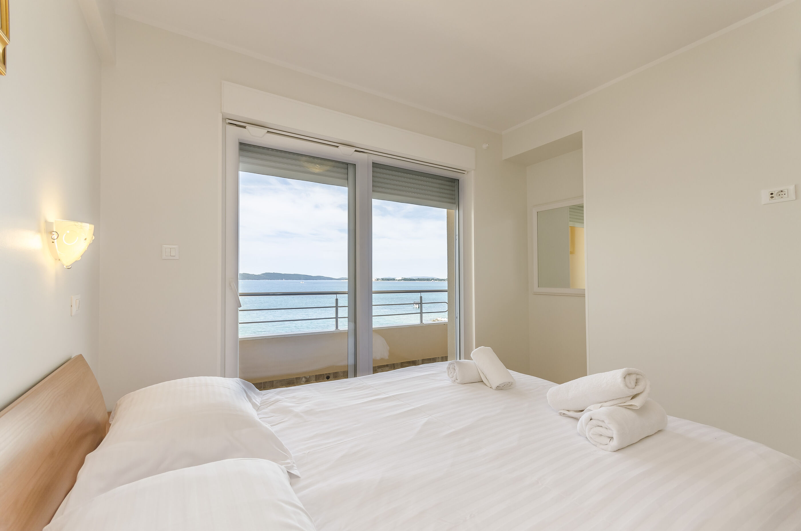Apartments Superba 84051-A6