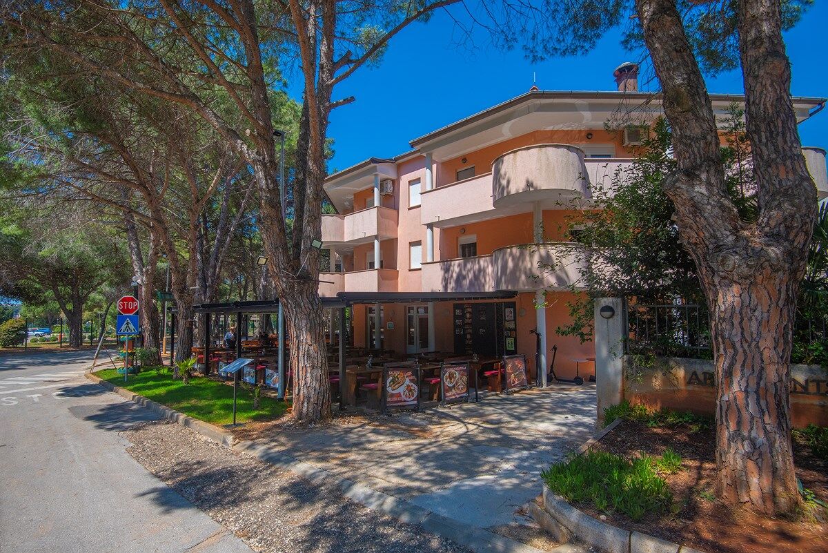 House Sana 74249-A1