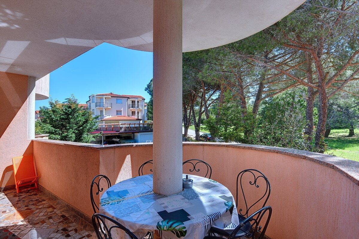 House Sana 74249-A1