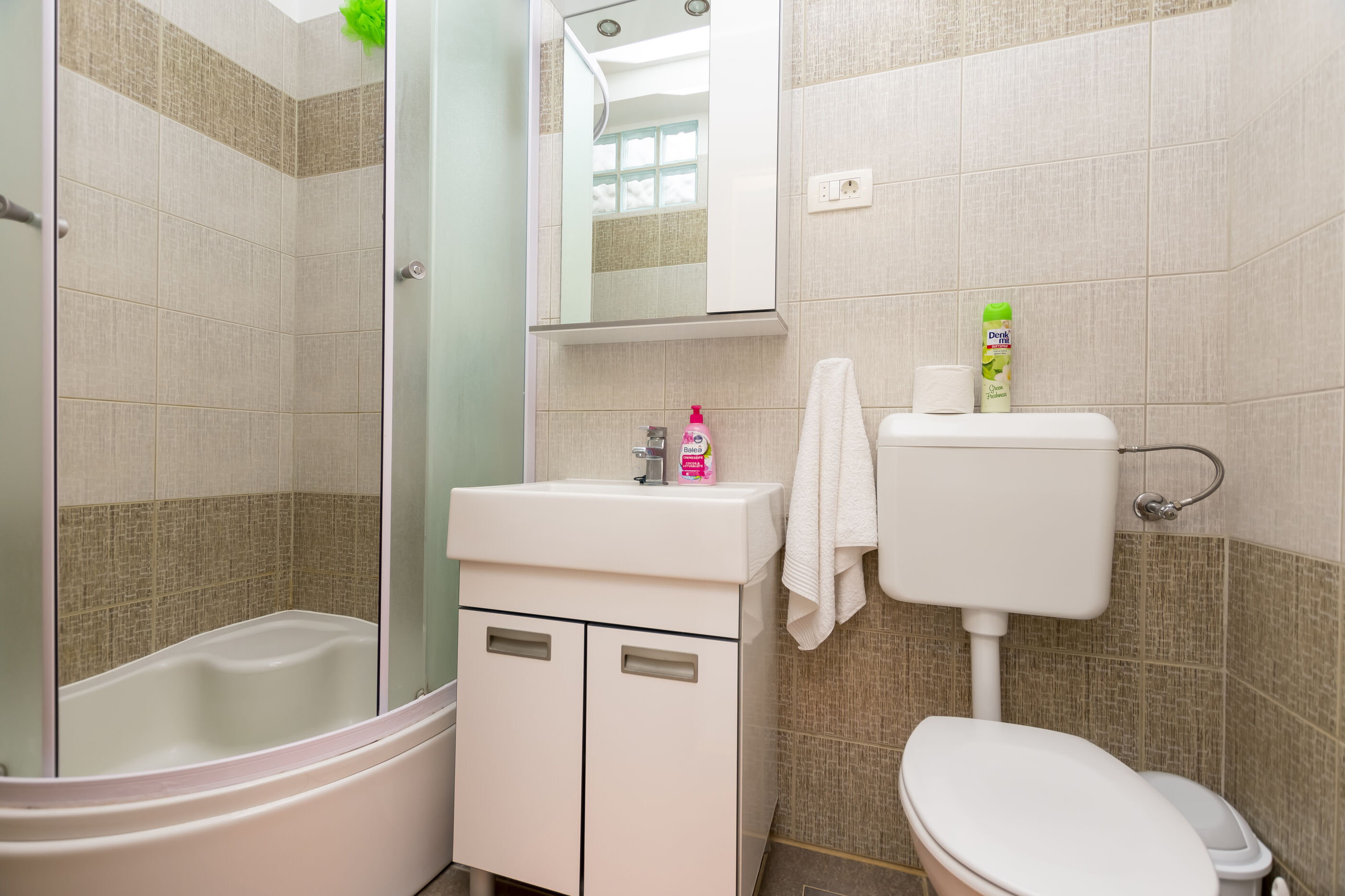 Apartments Djani 31111-A3