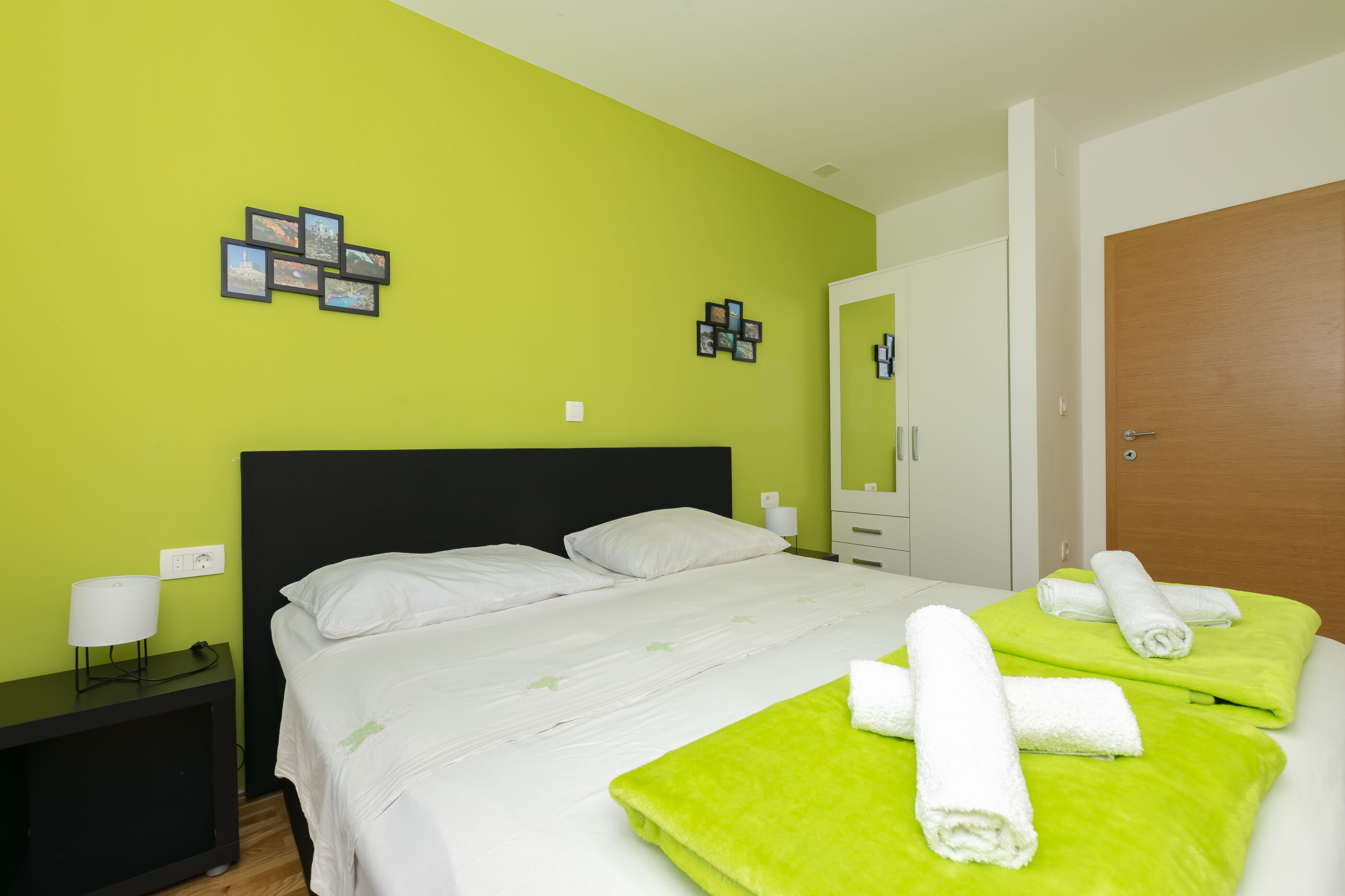 Apartments Djani 31111-A3