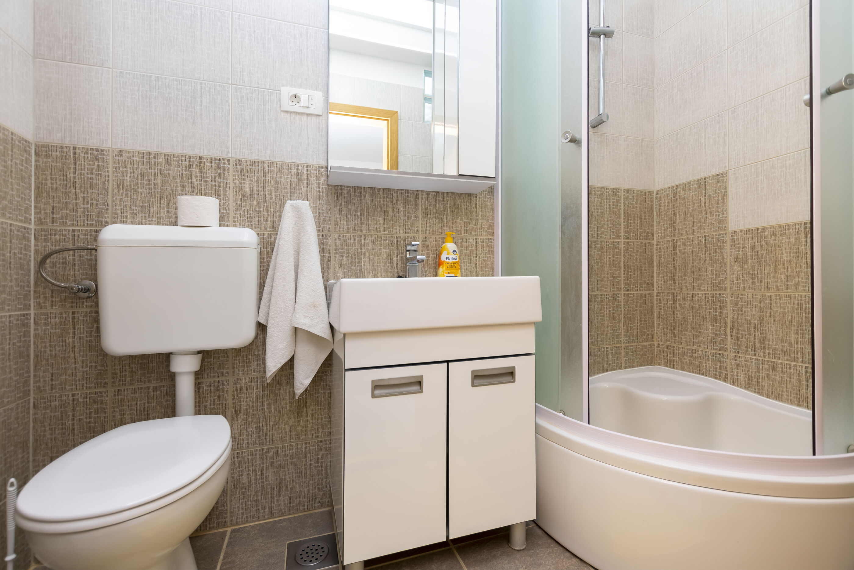 Apartments Djani 31111-A2