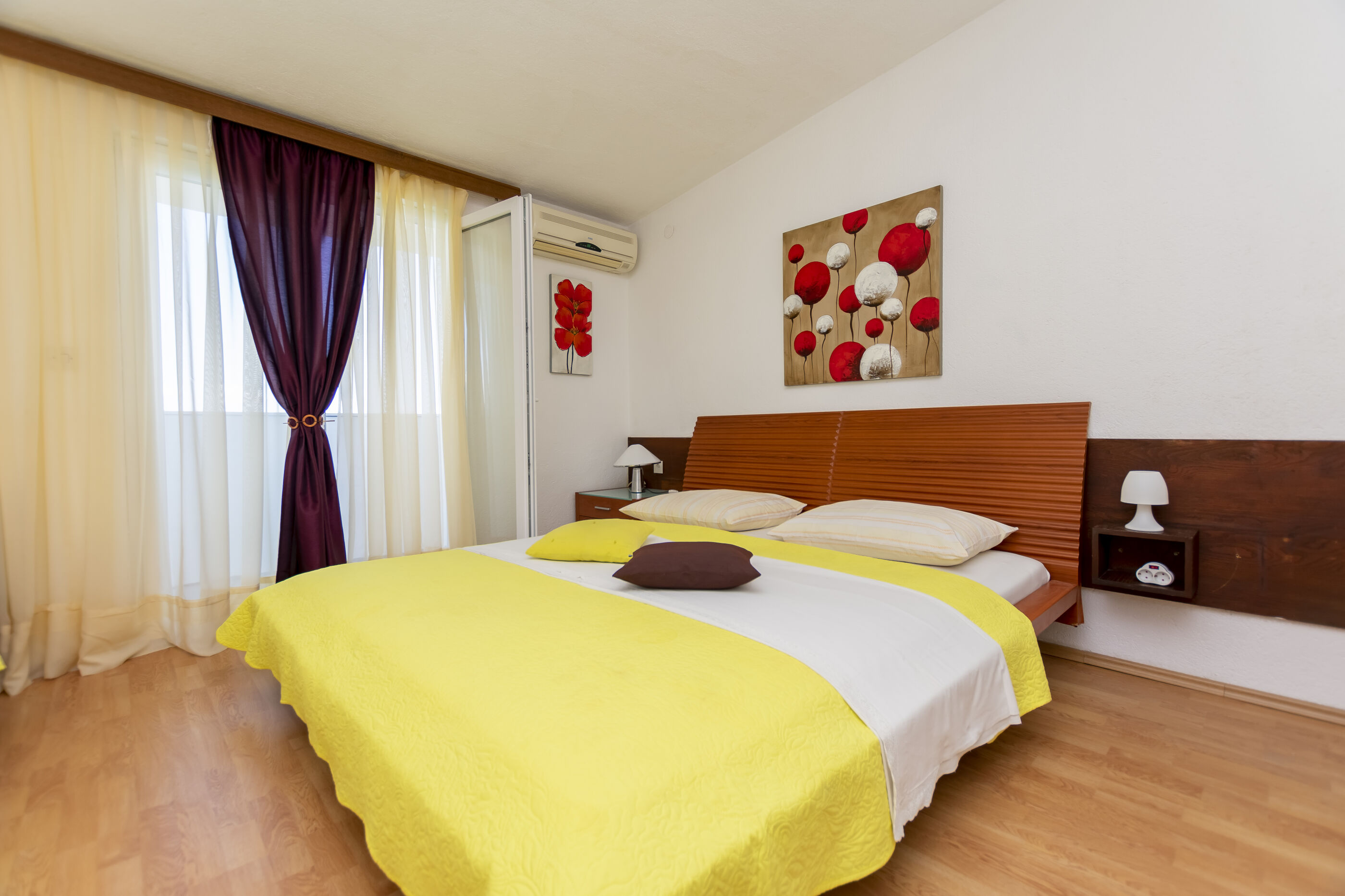 Apartments Luka 91851-A1