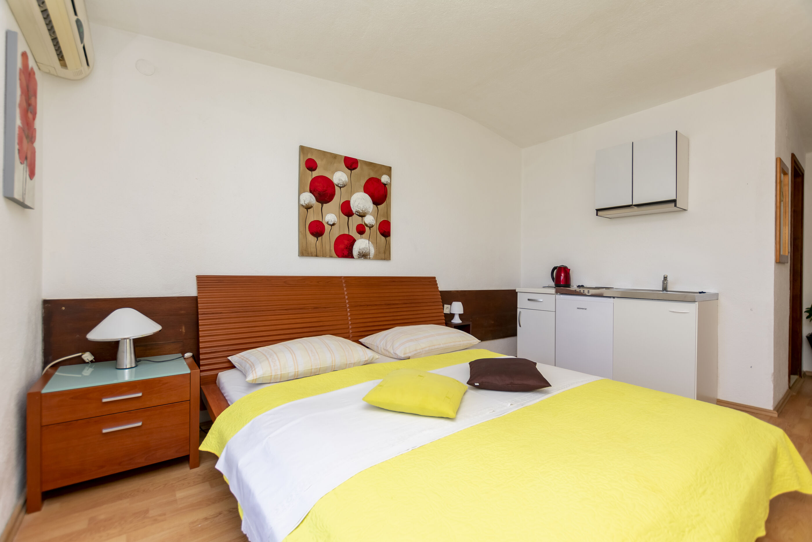 Apartments Luka 91851-A1