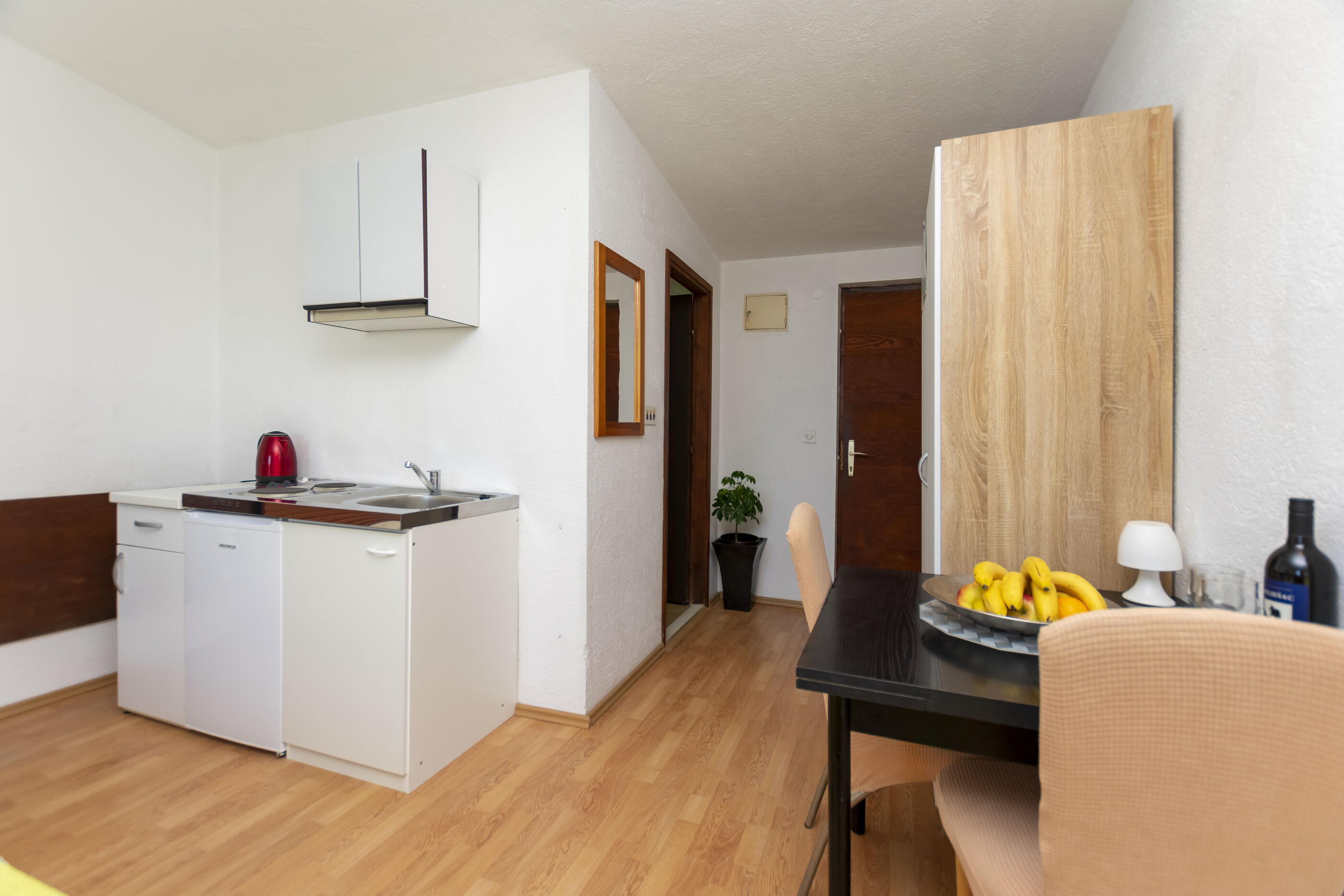 Apartments Luka 91851-A1