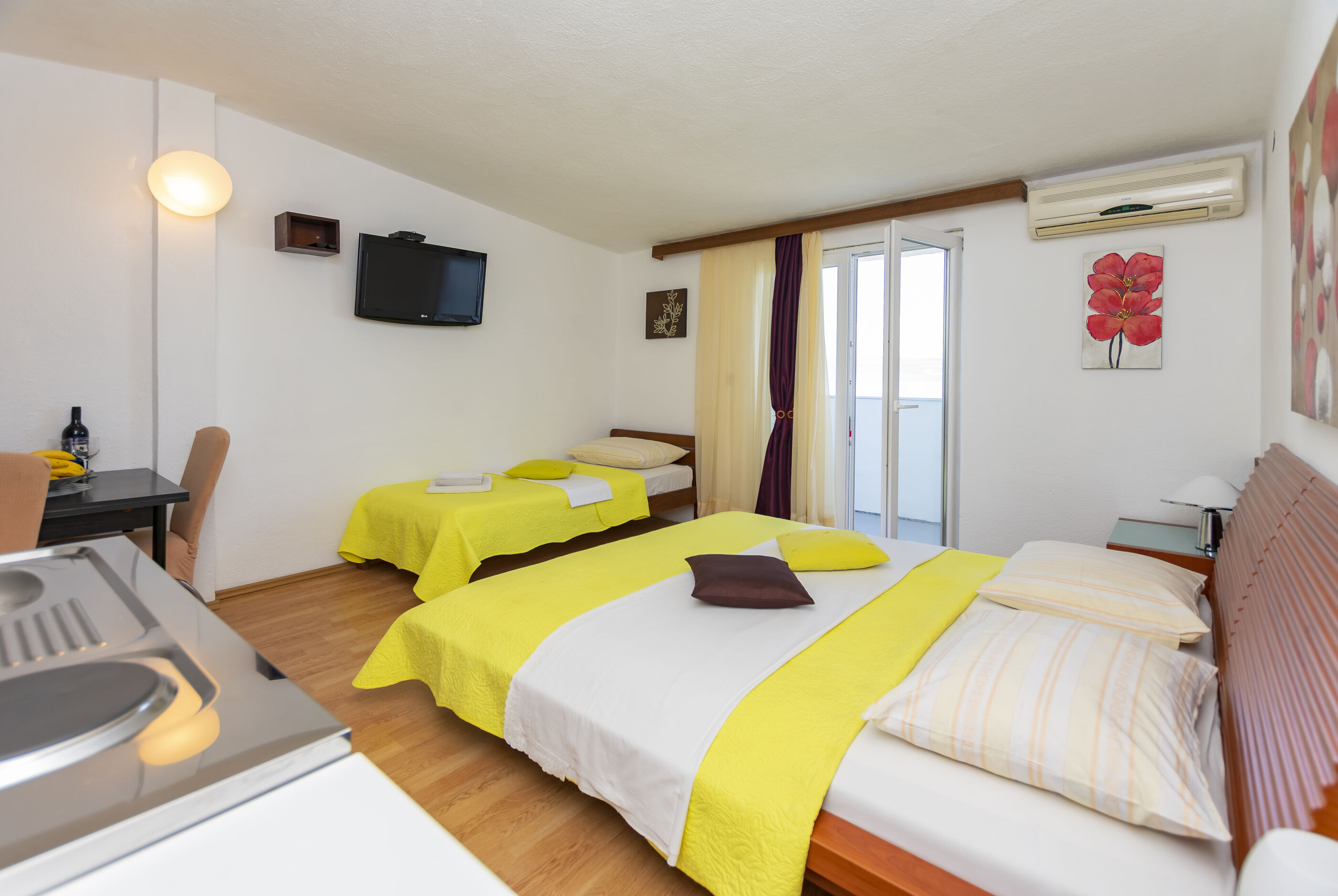 Apartments Luka 91851-A1