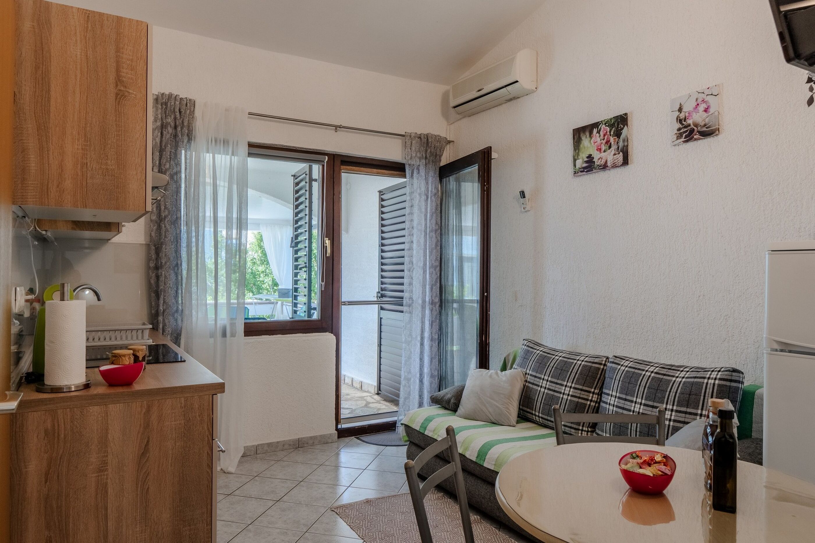 Apartments Santek 95854-A2