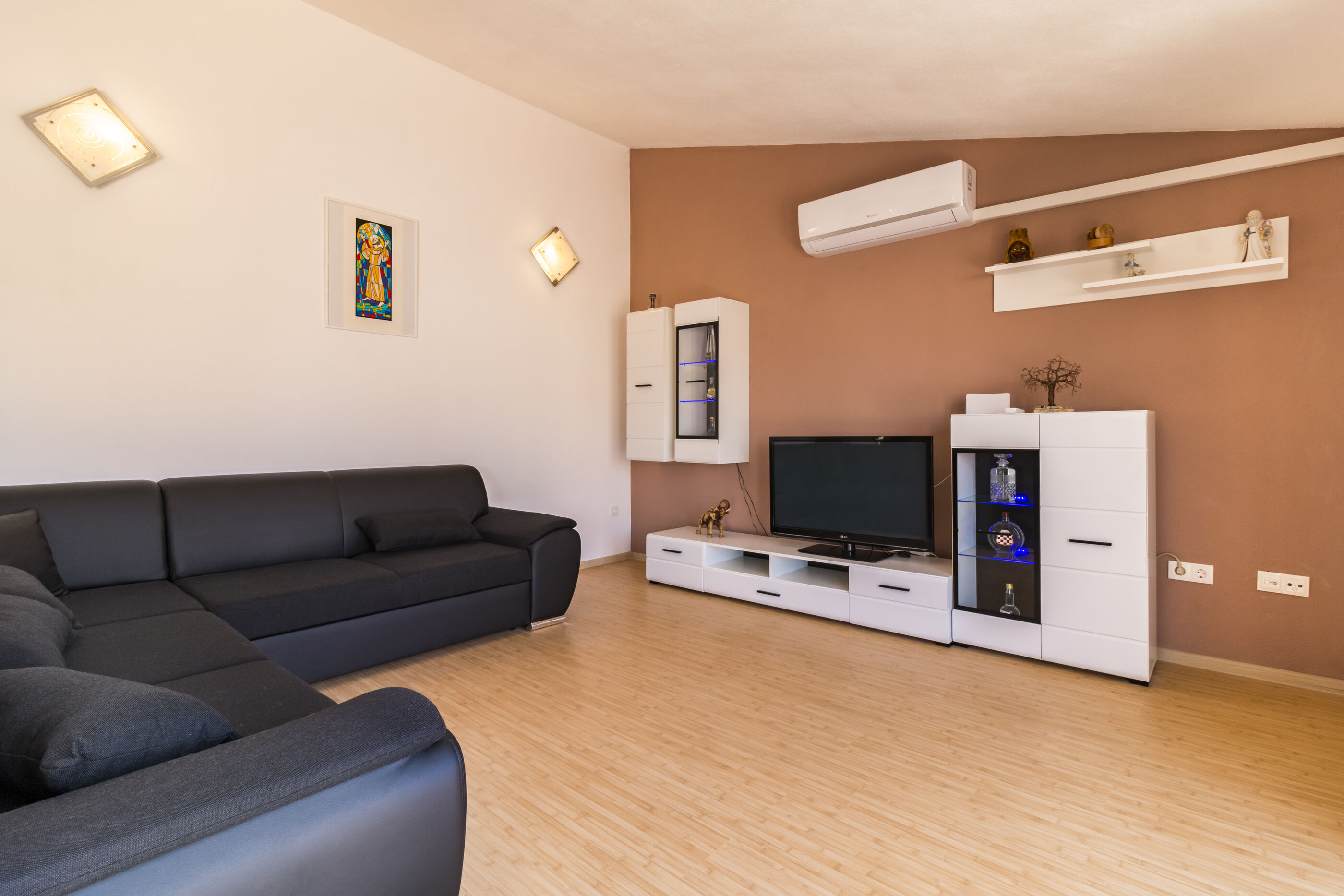 Apartment Hilda 95941-A1