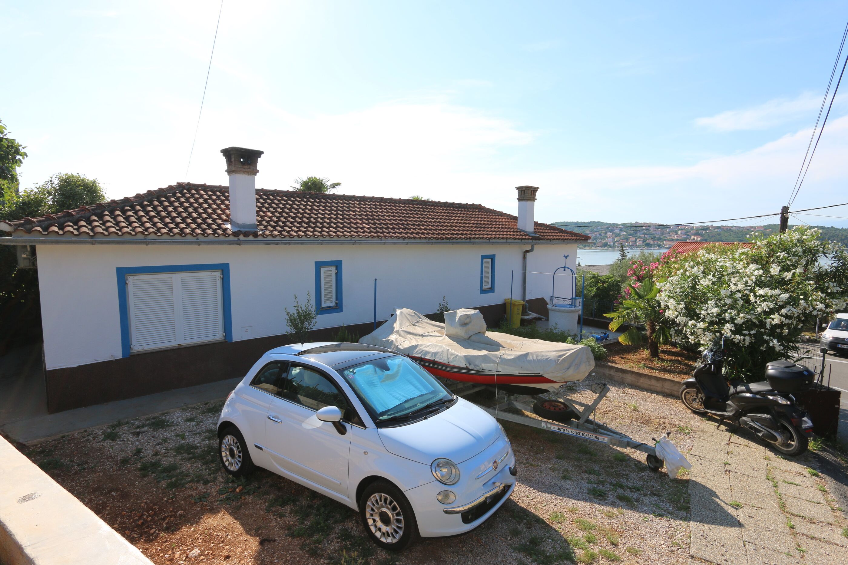 Apartment Mance 49853-A1