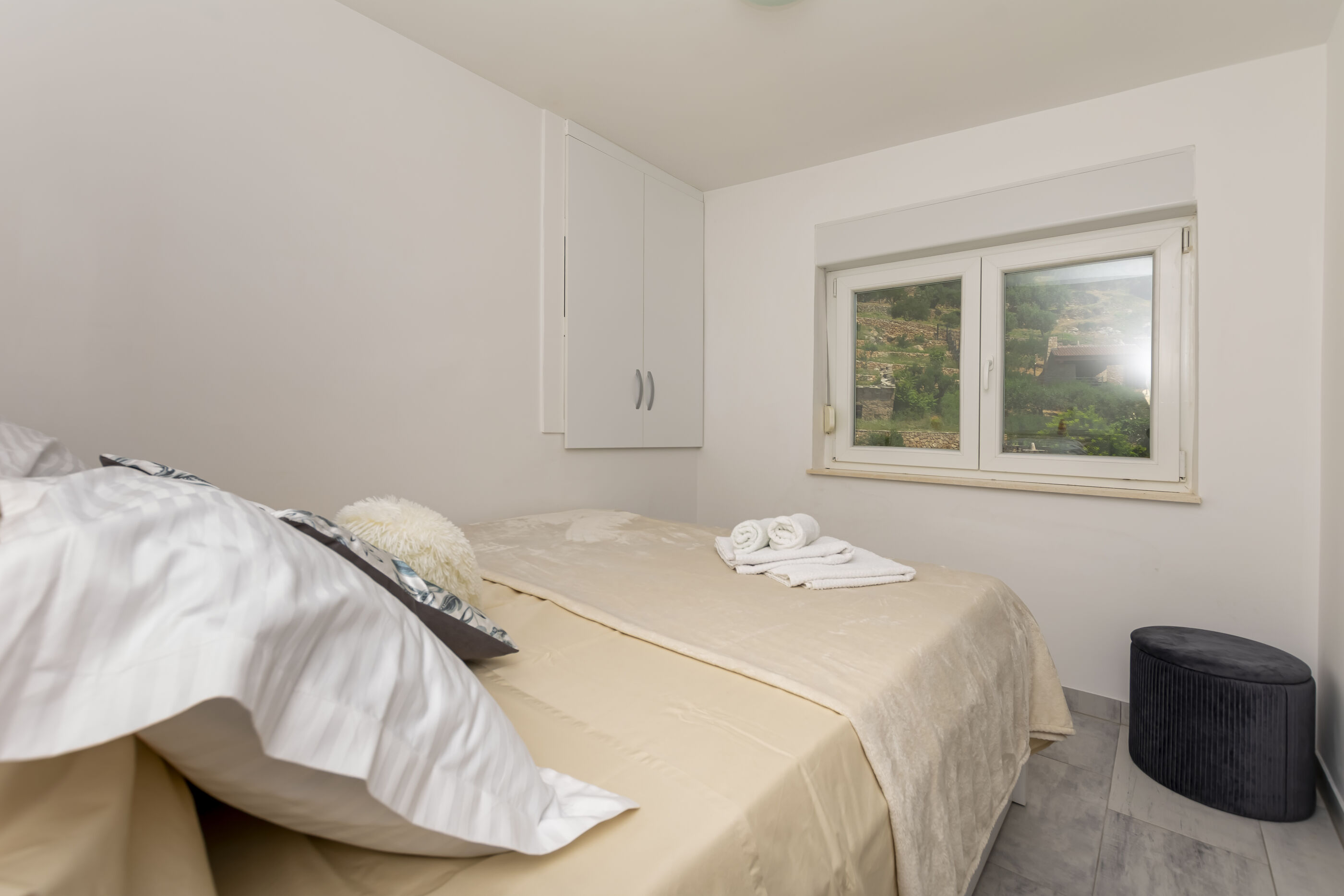Apartments Peaceful Place 96011-A1