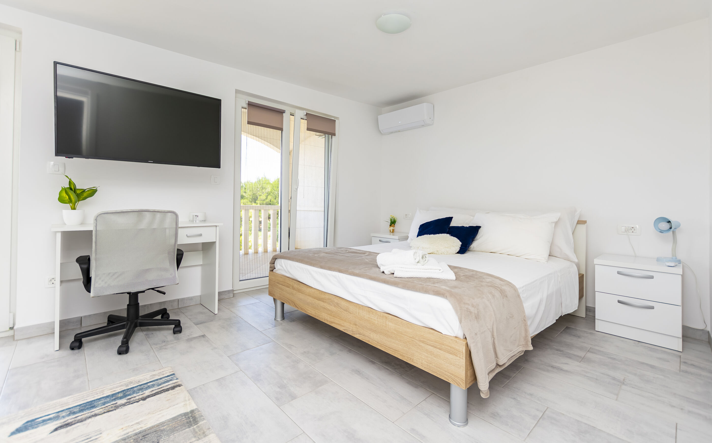 Apartments Peaceful Place 96011-A1