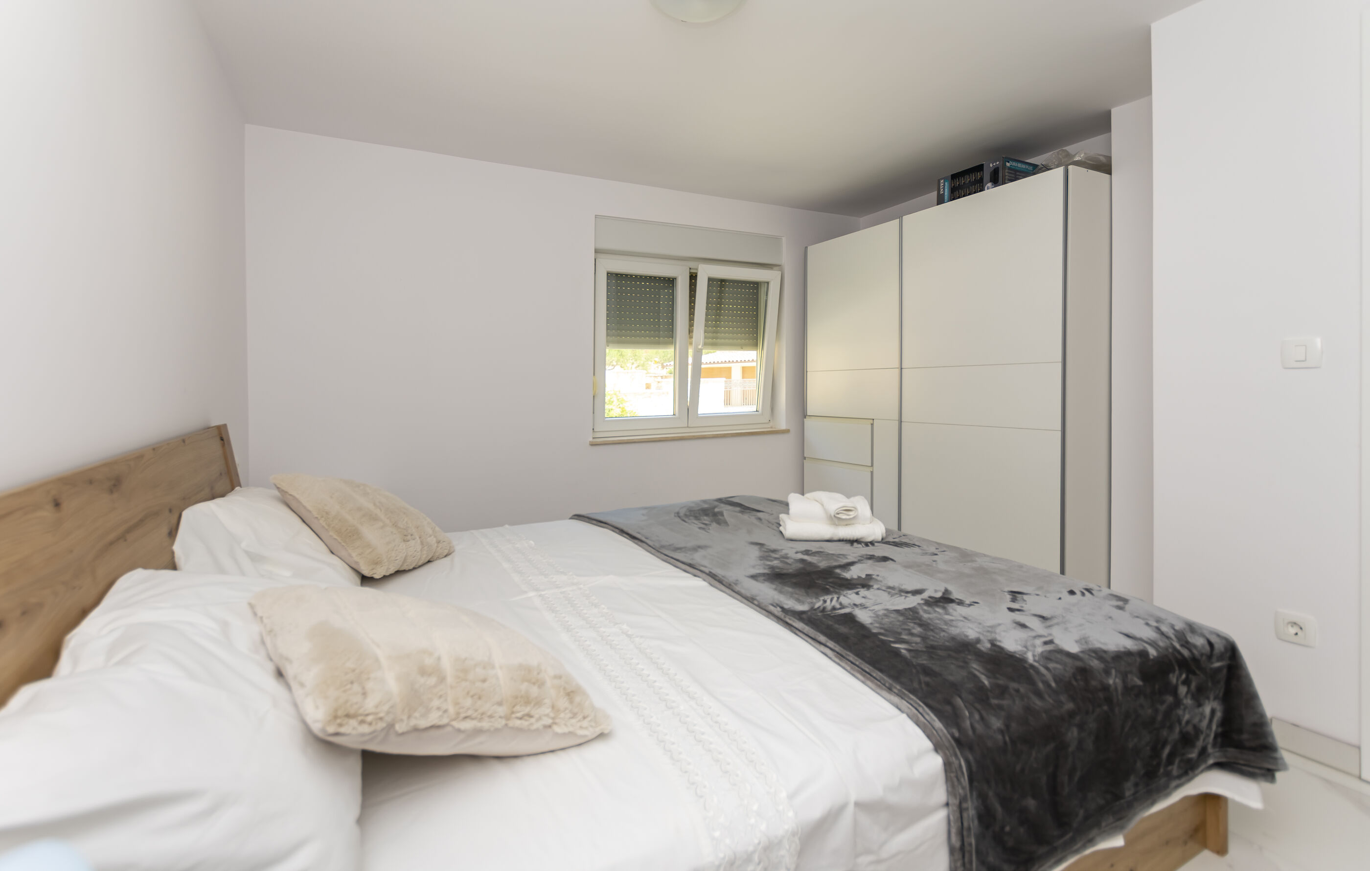 Apartments Peaceful Place 96011-A2