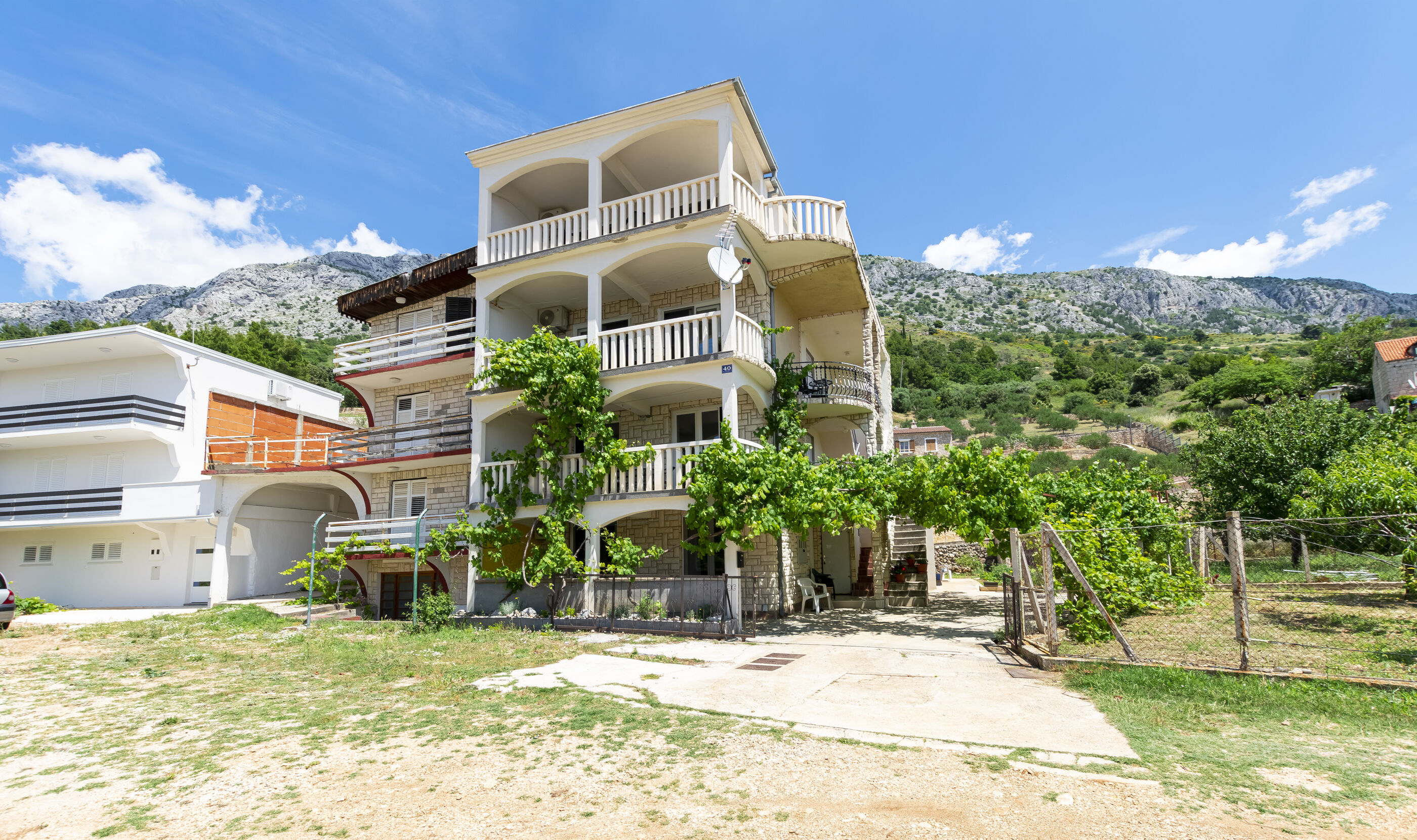 Apartments Peaceful Place 96011-A2