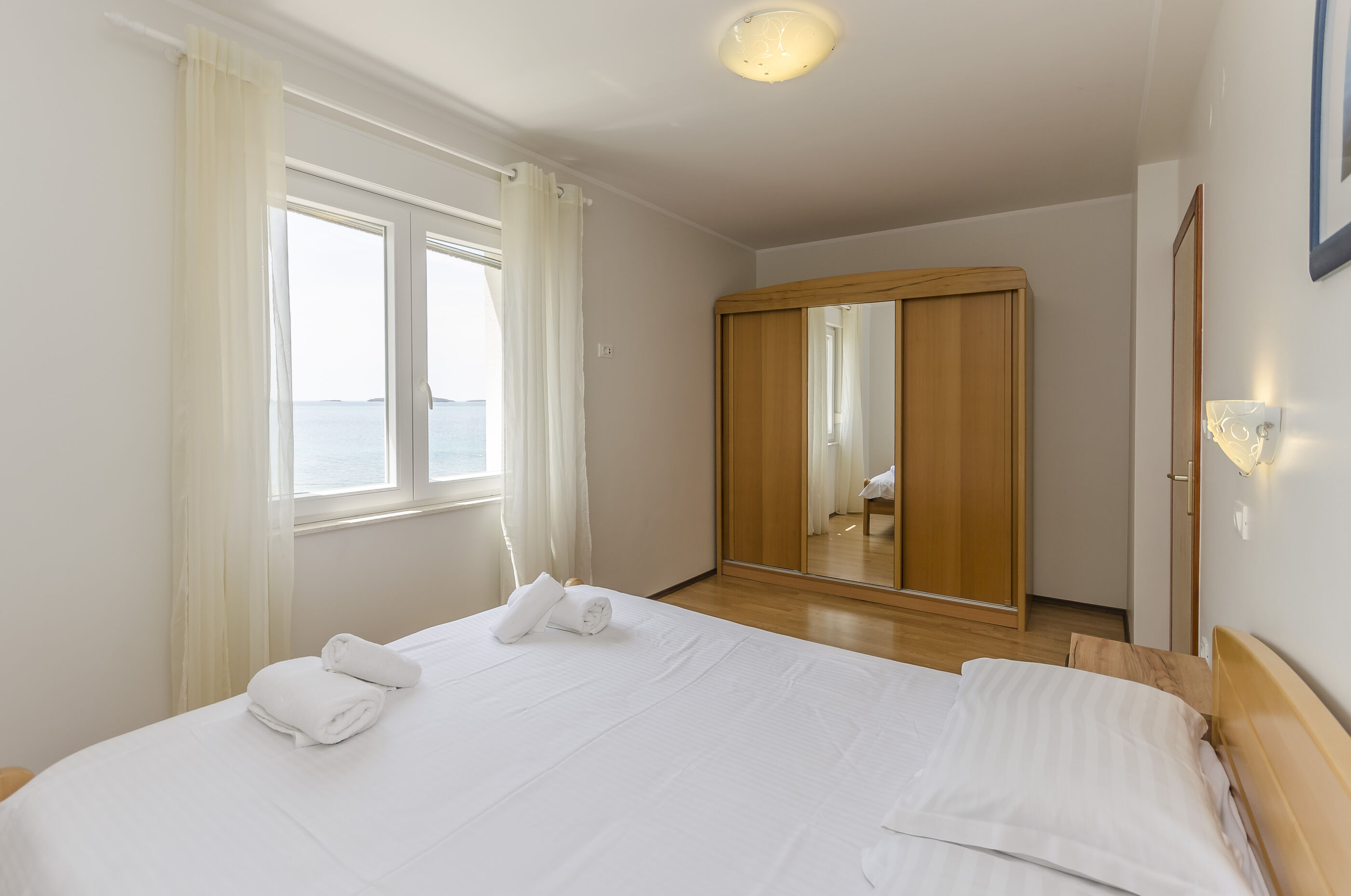 Apartments Superba 84051-A5