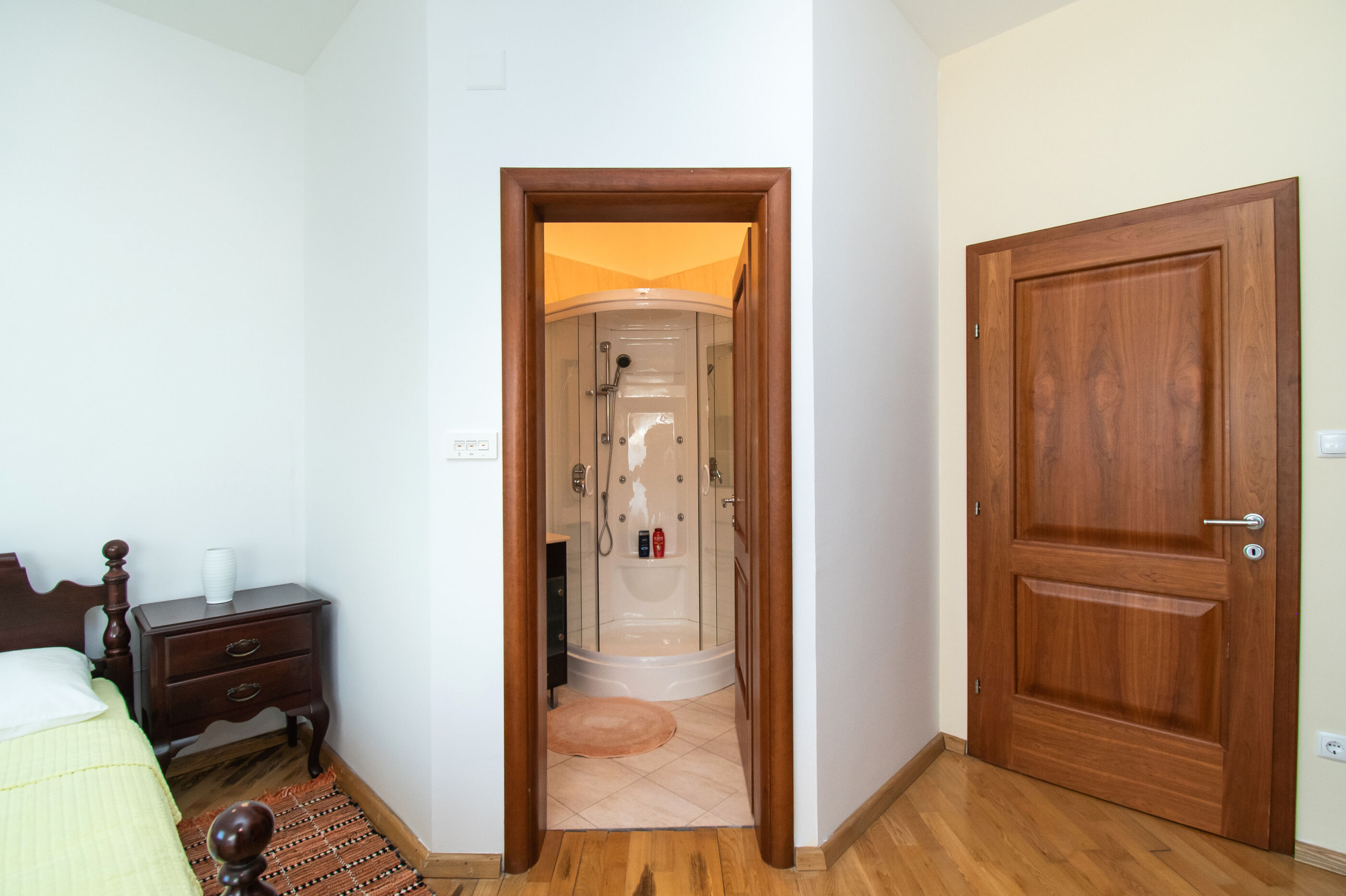 Apartment Villa Zlatna 96131-A1