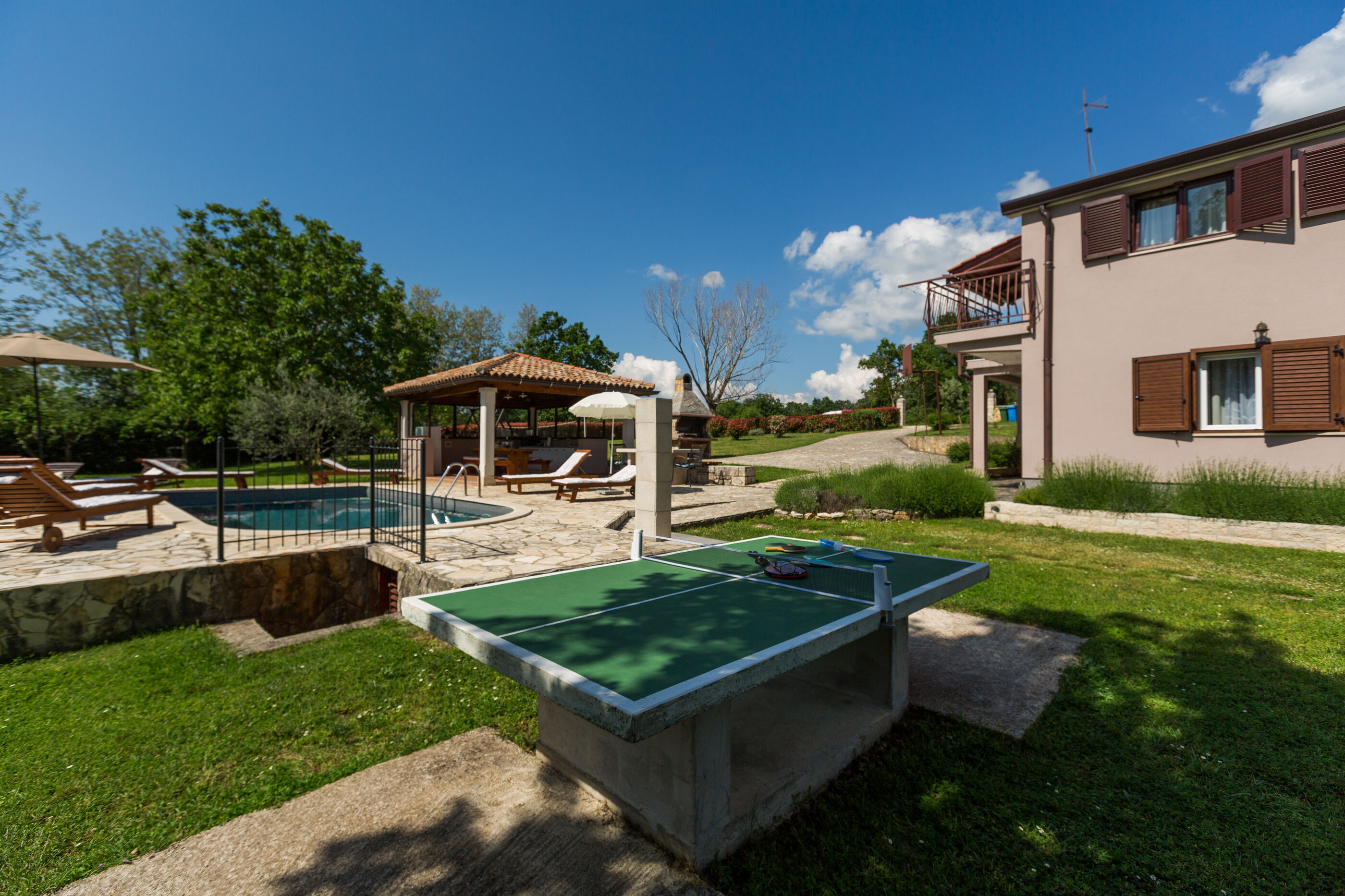 Photo of House Morena s bazenom